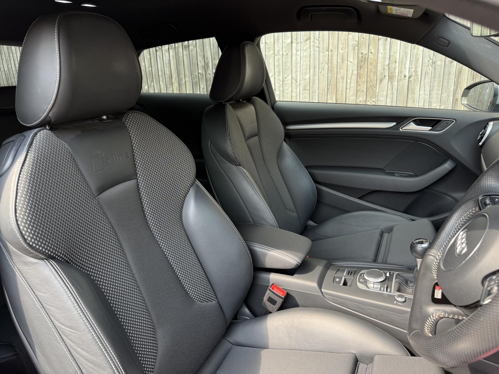 Audi A3 2.0 TDI S line Hatchback 3dr Diesel Manual Euro 6 (s/s) (Nav) (150 ps)