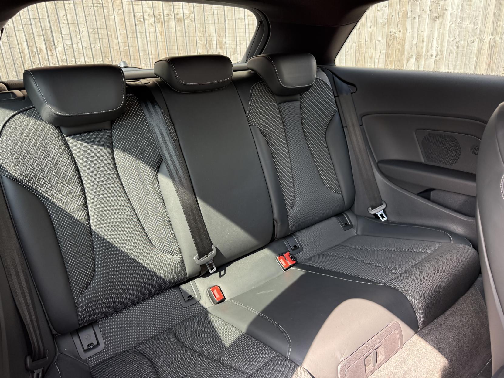 Audi A3 2.0 TDI S line Hatchback 3dr Diesel Manual Euro 6 (s/s) (Nav) (150 ps)