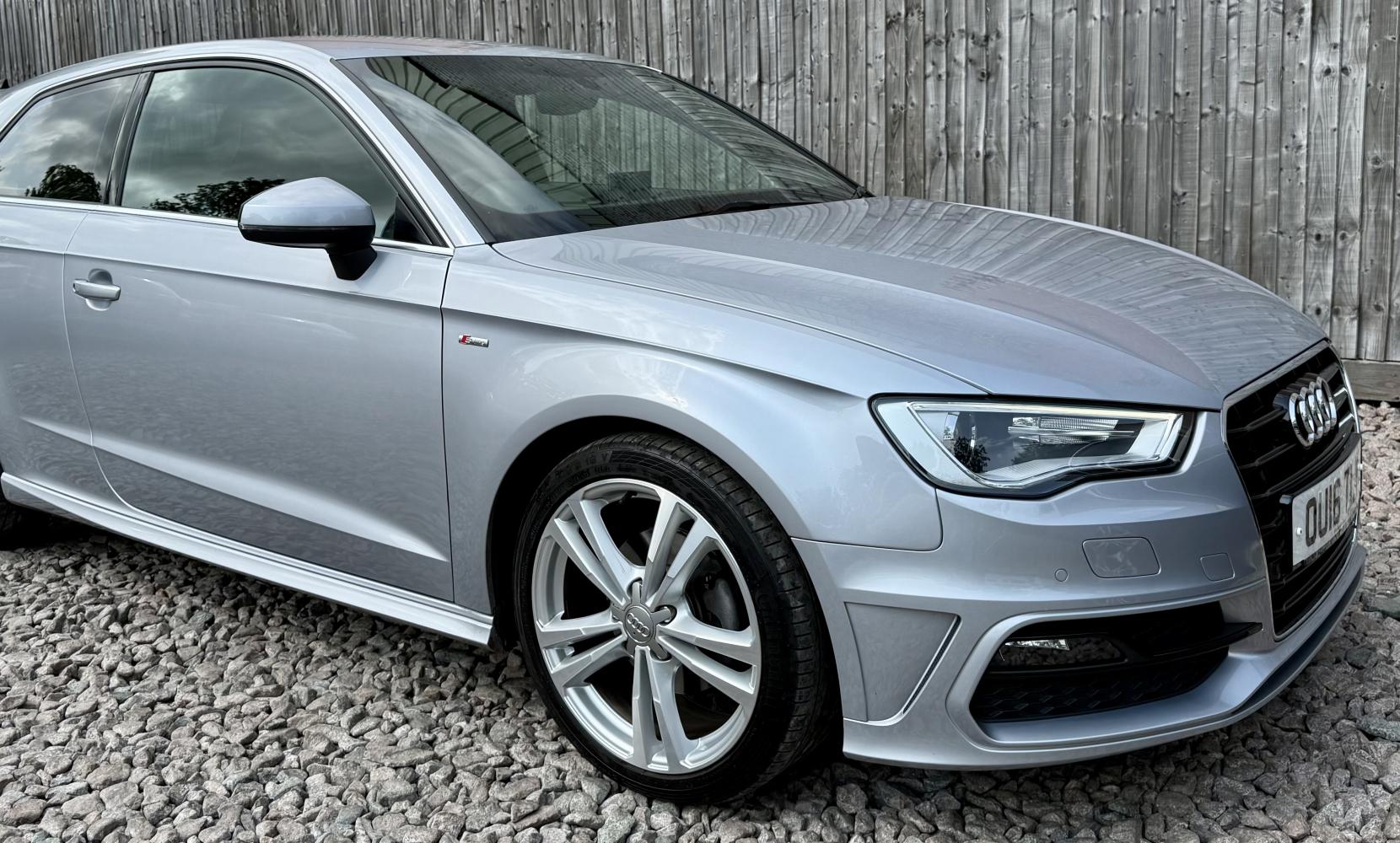 Audi A3 2.0 TDI S line Hatchback 3dr Diesel Manual Euro 6 (s/s) (Nav) (150 ps)
