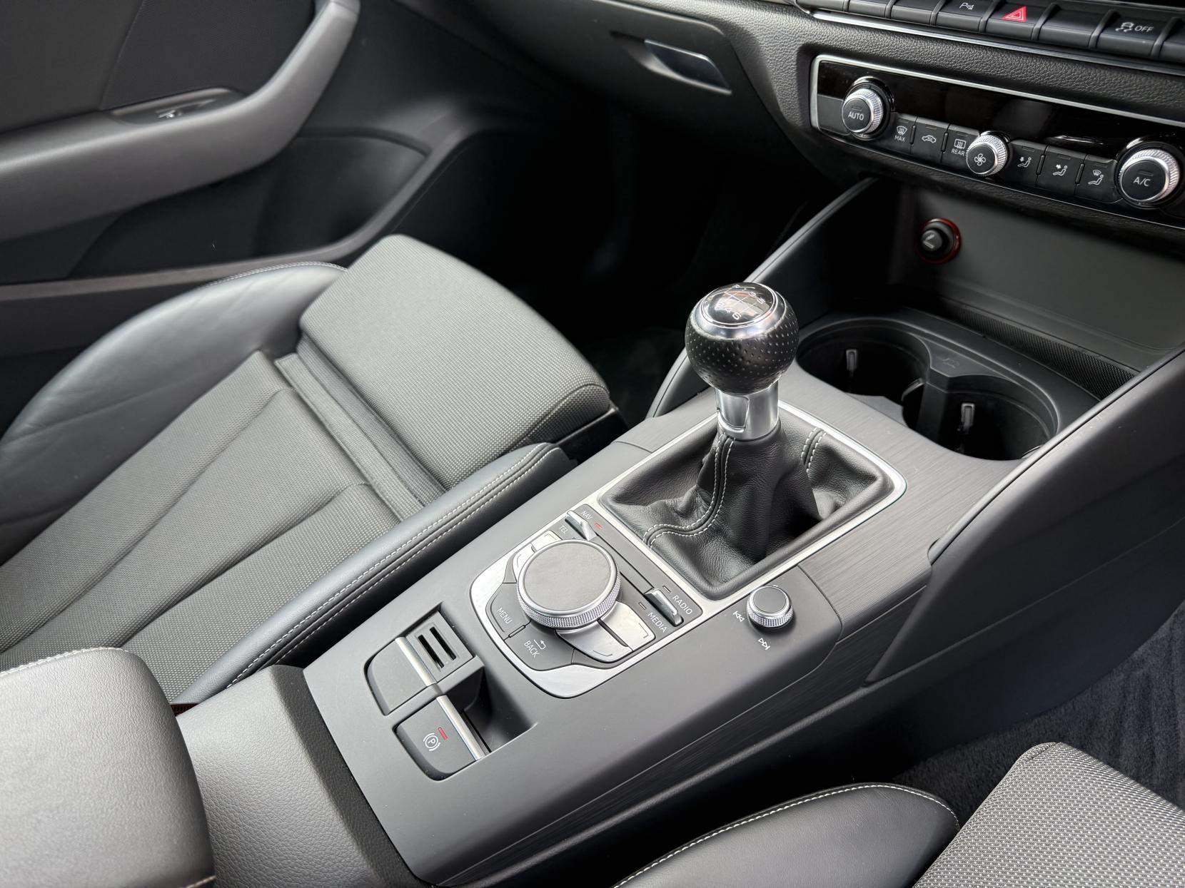 Audi A3 2.0 TDI S line Hatchback 3dr Diesel Manual Euro 6 (s/s) (Nav) (150 ps)