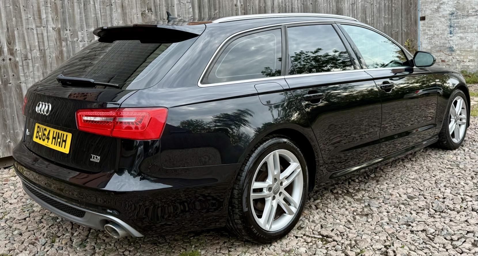 Audi A6 Avant 3.0 TDI V6 S line Estate 5dr Diesel S Tronic quattro Euro 5 (s/s) (204 ps)