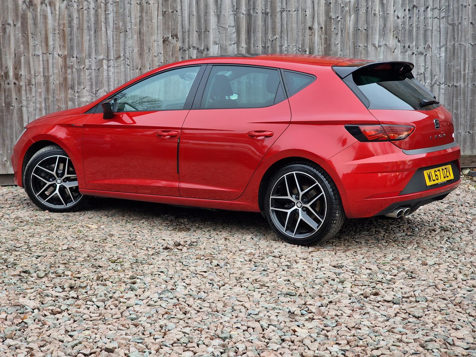 SEAT Leon 2.0 TDI FR Technology Hatchback 5dr Diesel Manual Euro 6 (s/s) (184 ps)