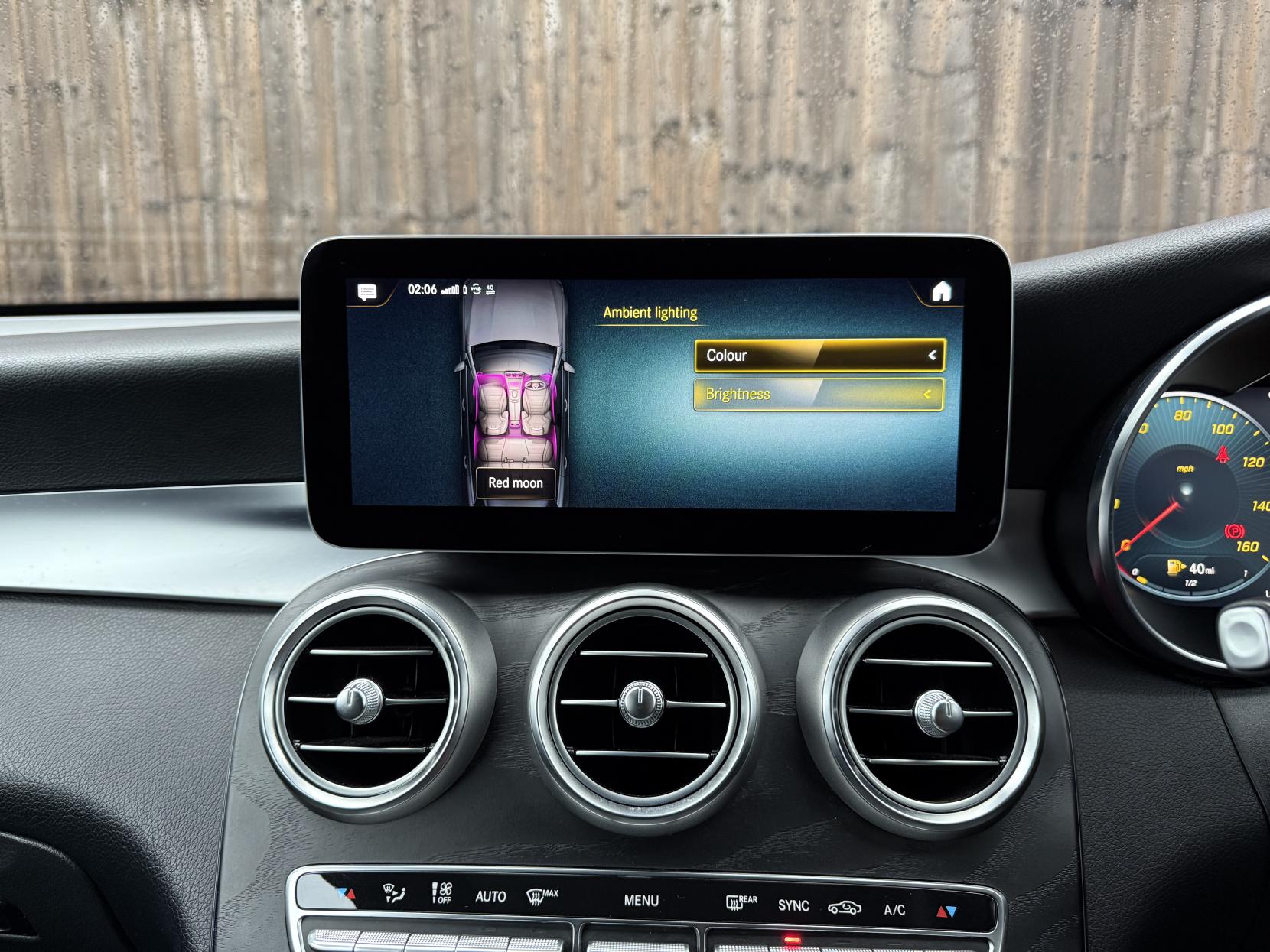 Mercedes-Benz GLC 2.0 GLC300d AMG Line (Premium Plus) SUV 5dr Diesel G-Tronic+ 4MATIC Euro 6 (s/s) (245 ps)