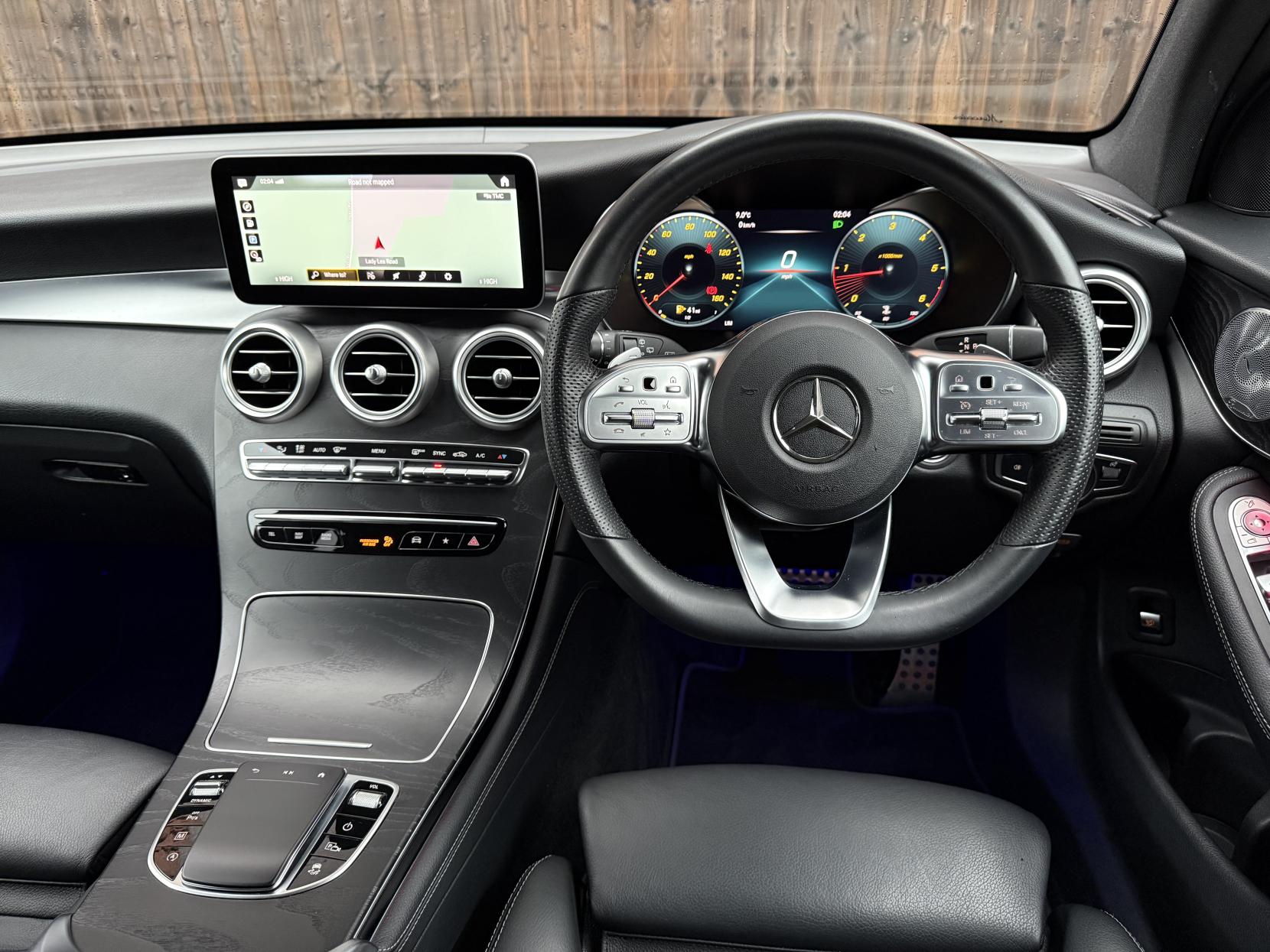 Mercedes-Benz GLC 2.0 GLC300d AMG Line (Premium Plus) SUV 5dr Diesel G-Tronic+ 4MATIC Euro 6 (s/s) (245 ps)