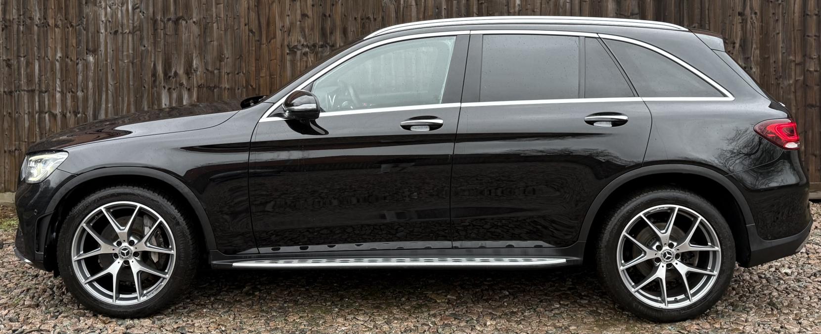 Mercedes-Benz GLC 2.0 GLC300d AMG Line (Premium Plus) SUV 5dr Diesel G-Tronic+ 4MATIC Euro 6 (s/s) (245 ps)