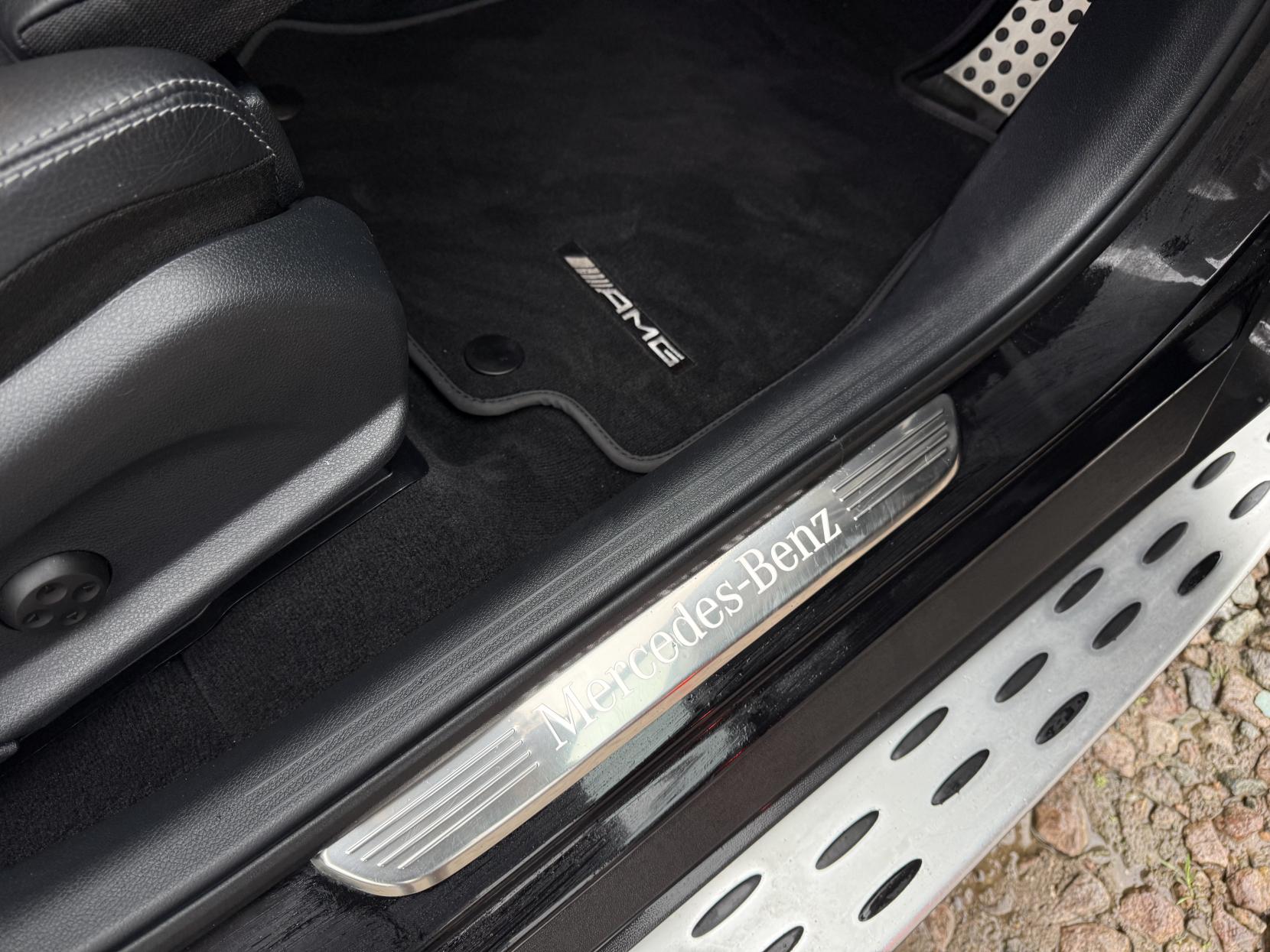 Mercedes-Benz GLC 2.0 GLC300d AMG Line (Premium Plus) SUV 5dr Diesel G-Tronic+ 4MATIC Euro 6 (s/s) (245 ps)