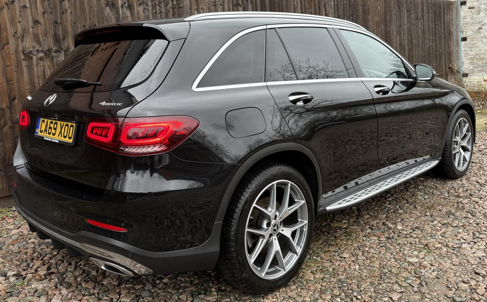 Mercedes-Benz GLC 2.0 GLC300d AMG Line (Premium Plus) SUV 5dr Diesel G-Tronic+ 4MATIC Euro 6 (s/s) (245 ps)