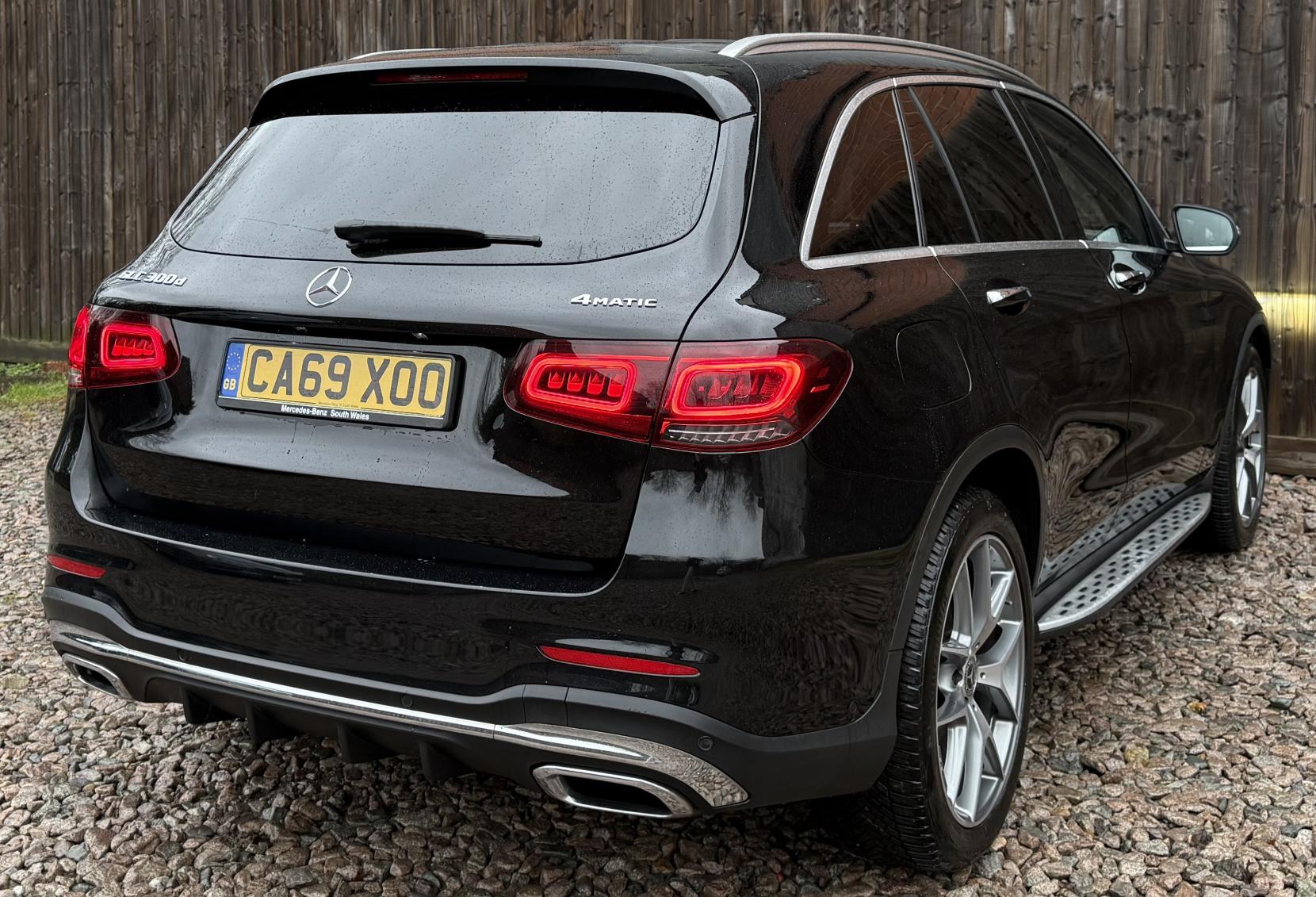 Mercedes-Benz GLC 2.0 GLC300d AMG Line (Premium Plus) SUV 5dr Diesel G-Tronic+ 4MATIC Euro 6 (s/s) (245 ps)