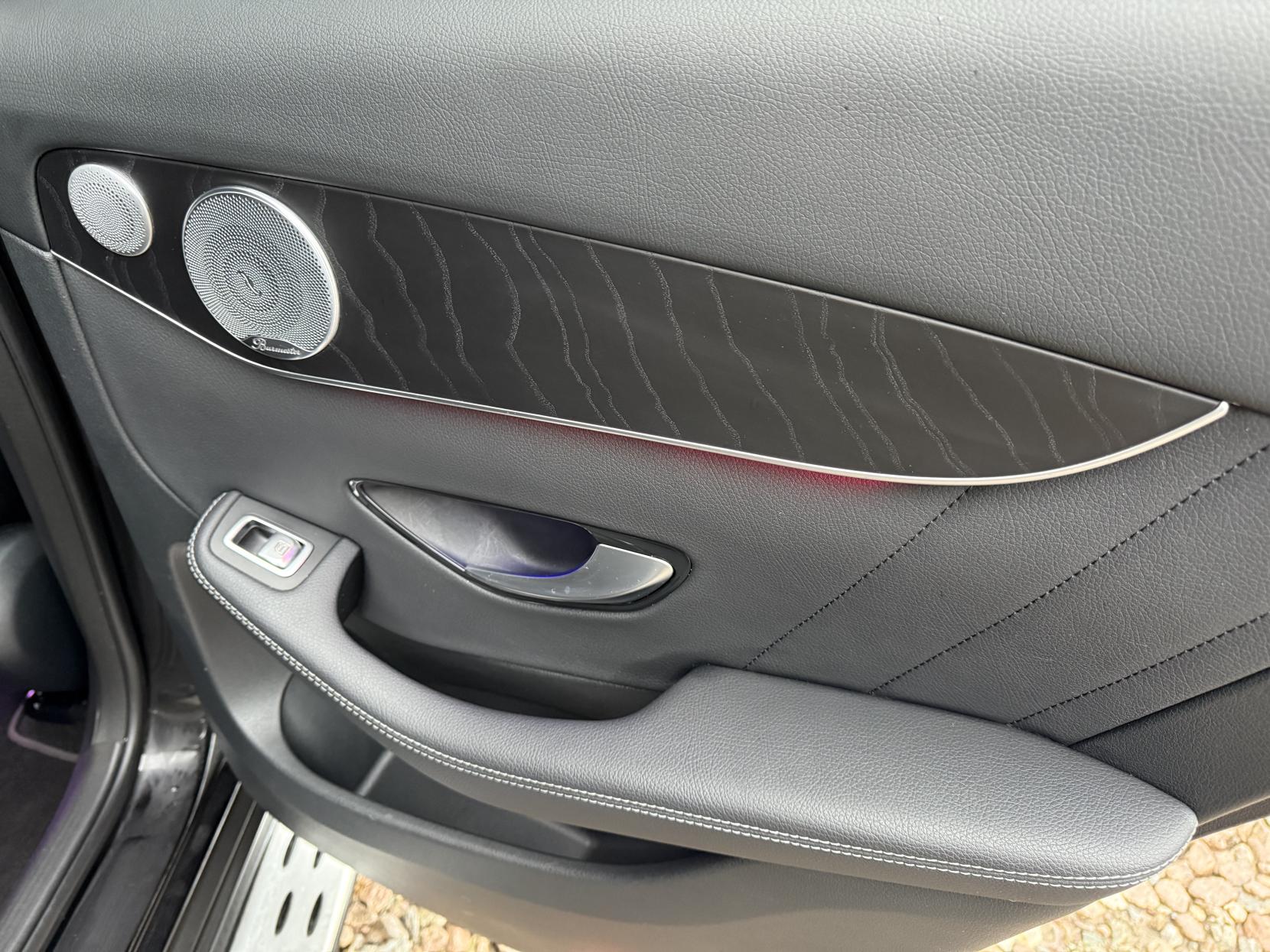 Mercedes-Benz GLC 2.0 GLC300d AMG Line (Premium Plus) SUV 5dr Diesel G-Tronic+ 4MATIC Euro 6 (s/s) (245 ps)