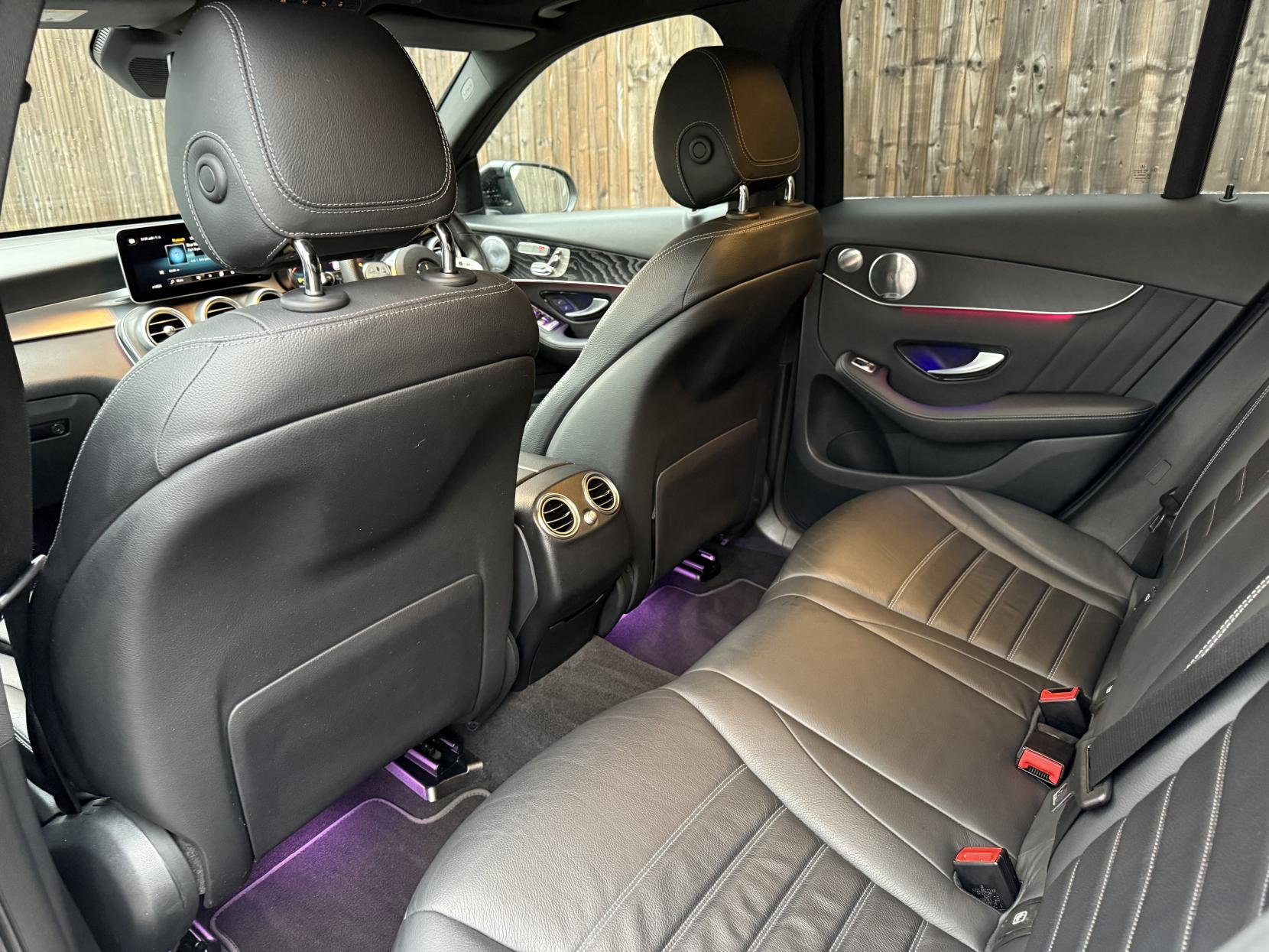 Mercedes-Benz GLC 2.0 GLC300d AMG Line (Premium Plus) SUV 5dr Diesel G-Tronic+ 4MATIC Euro 6 (s/s) (245 ps)