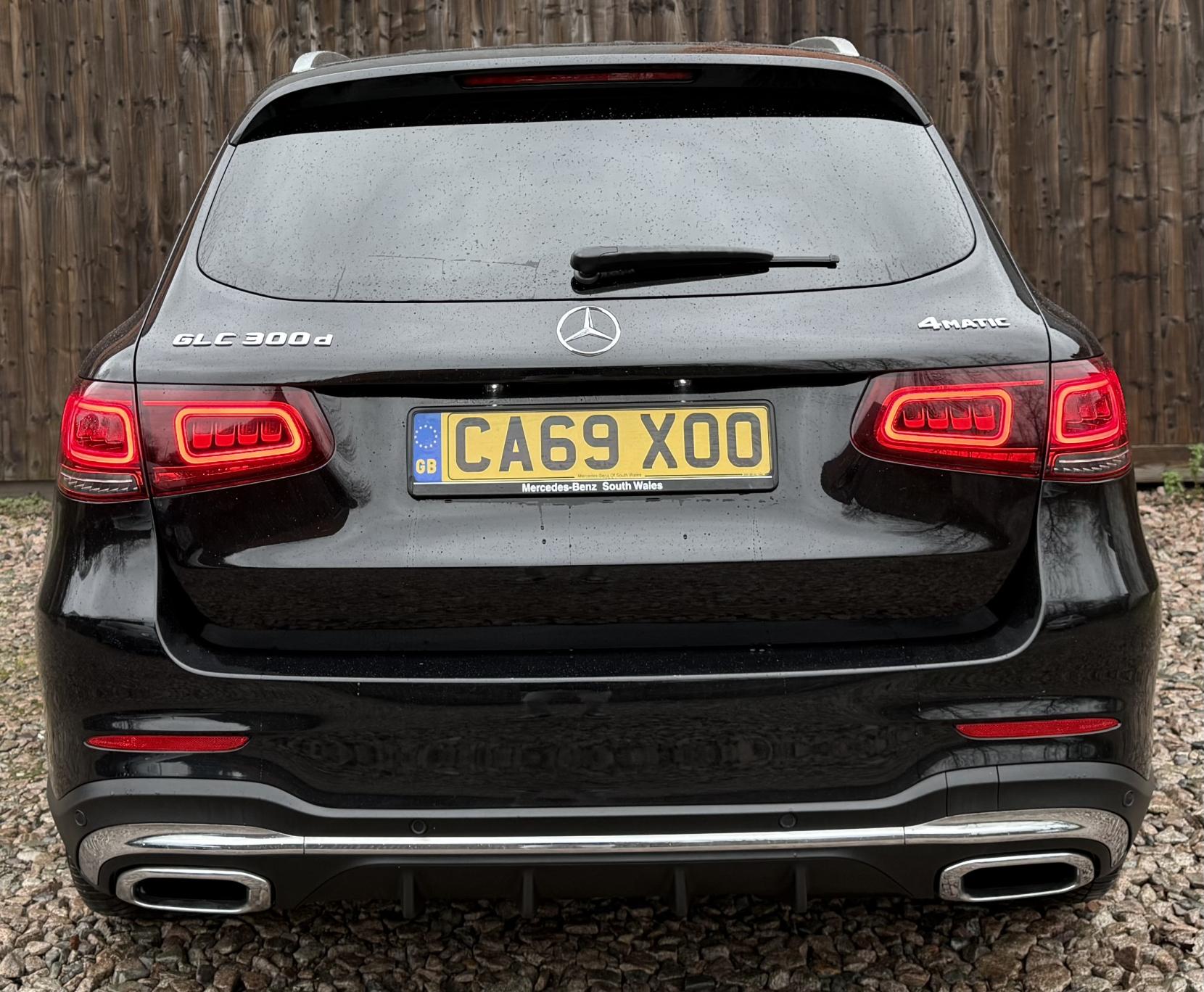 Mercedes-Benz GLC 2.0 GLC300d AMG Line (Premium Plus) SUV 5dr Diesel G-Tronic+ 4MATIC Euro 6 (s/s) (245 ps)