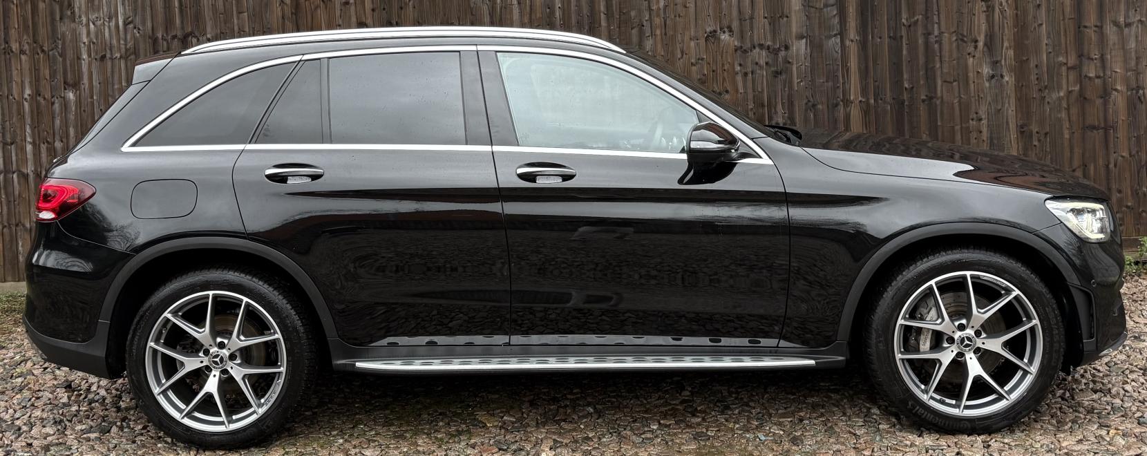 Mercedes-Benz GLC 2.0 GLC300d AMG Line (Premium Plus) SUV 5dr Diesel G-Tronic+ 4MATIC Euro 6 (s/s) (245 ps)