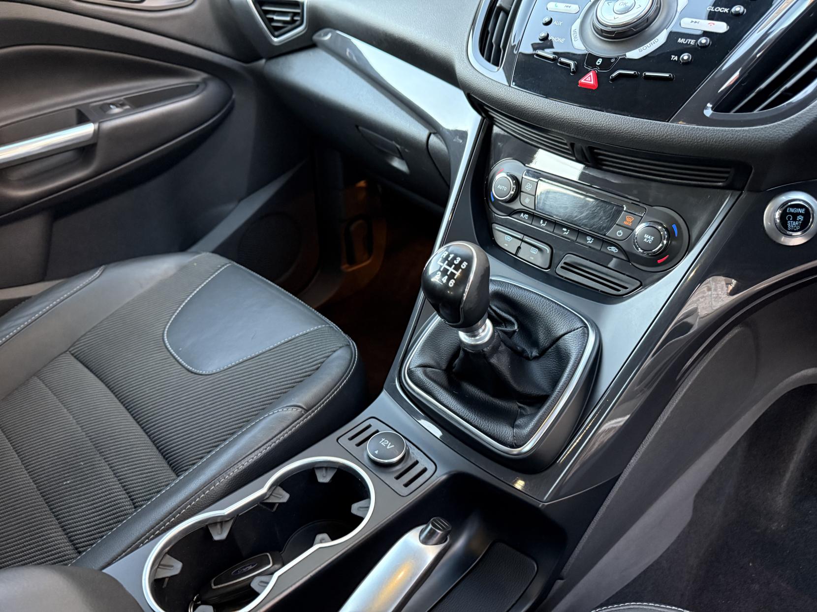 Ford Kuga 2.0 TDCi Titanium SUV 5dr Diesel Manual 2WD Euro 5 (140 ps)