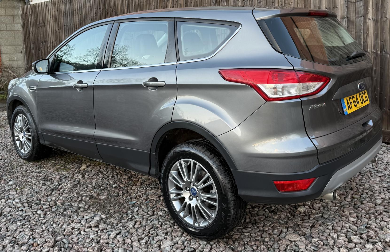 Ford Kuga 2.0 TDCi Titanium SUV 5dr Diesel Manual 2WD Euro 5 (140 ps)