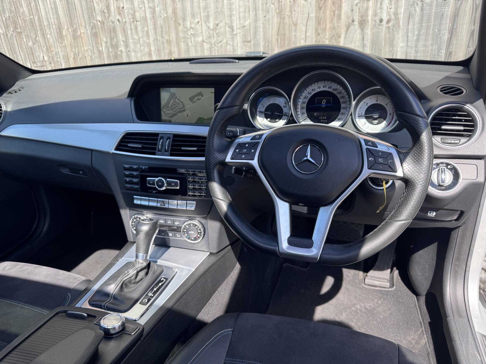 Mercedes-Benz C Class 2.1 C220 CDI AMG Sport Edition Coupe 2dr Diesel G-Tronic+ Euro 5 (s/s) (170 ps)