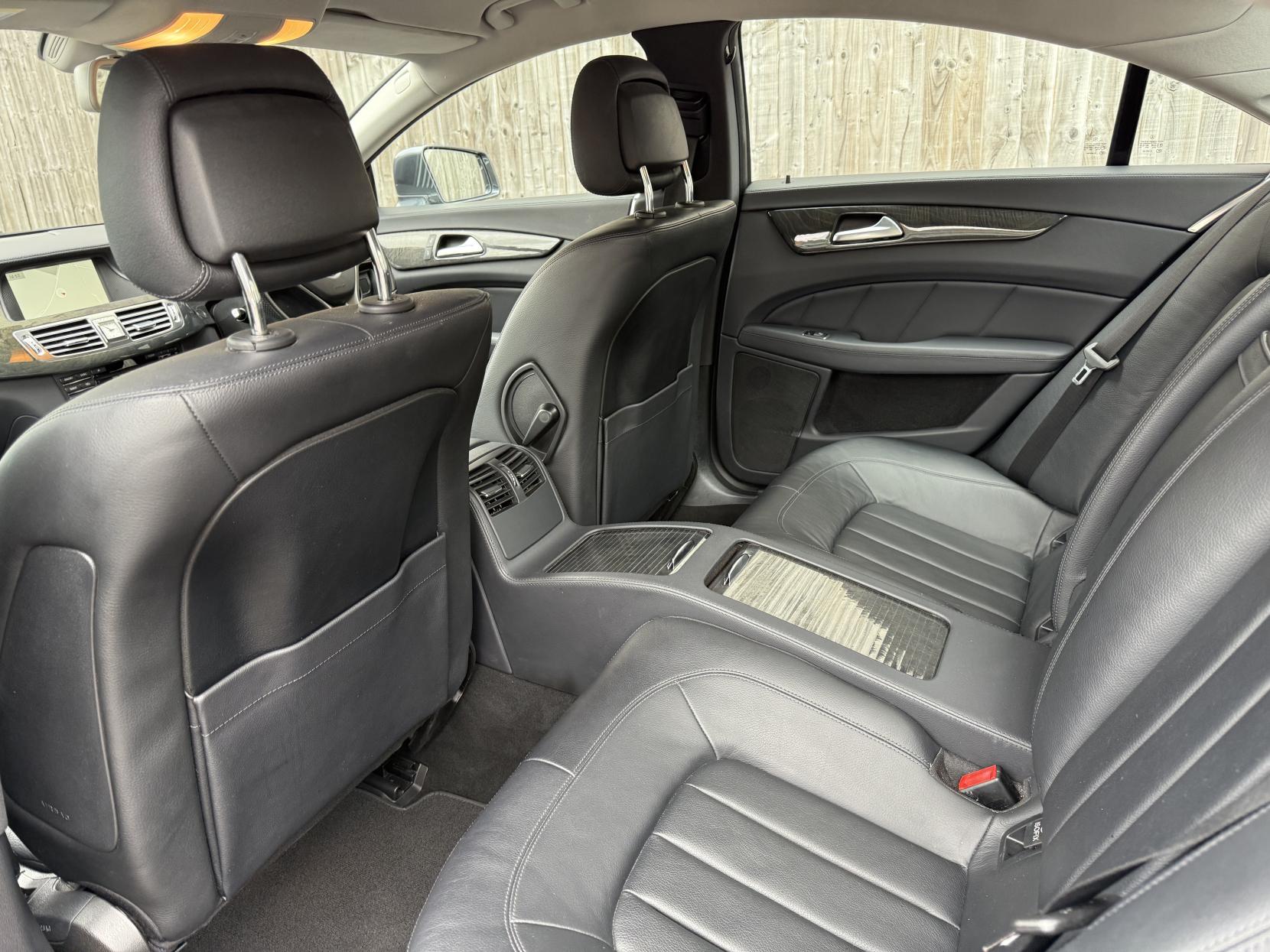 Mercedes-Benz CLS 2.1 CLS250 CDI Coupe 4dr Diesel G-Tronic+ Euro 5 (s/s) (204 ps)