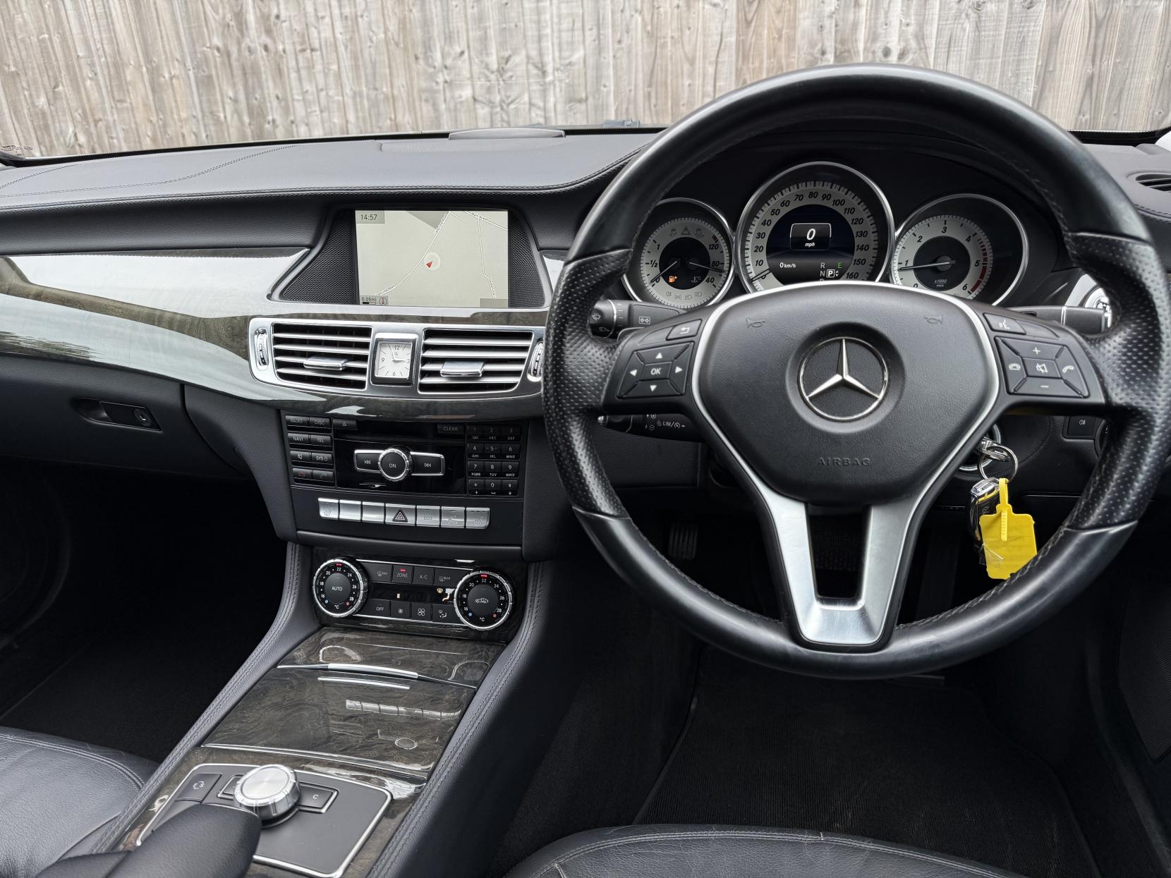 Mercedes-Benz CLS 2.1 CLS250 CDI Coupe 4dr Diesel G-Tronic+ Euro 5 (s/s) (204 ps)