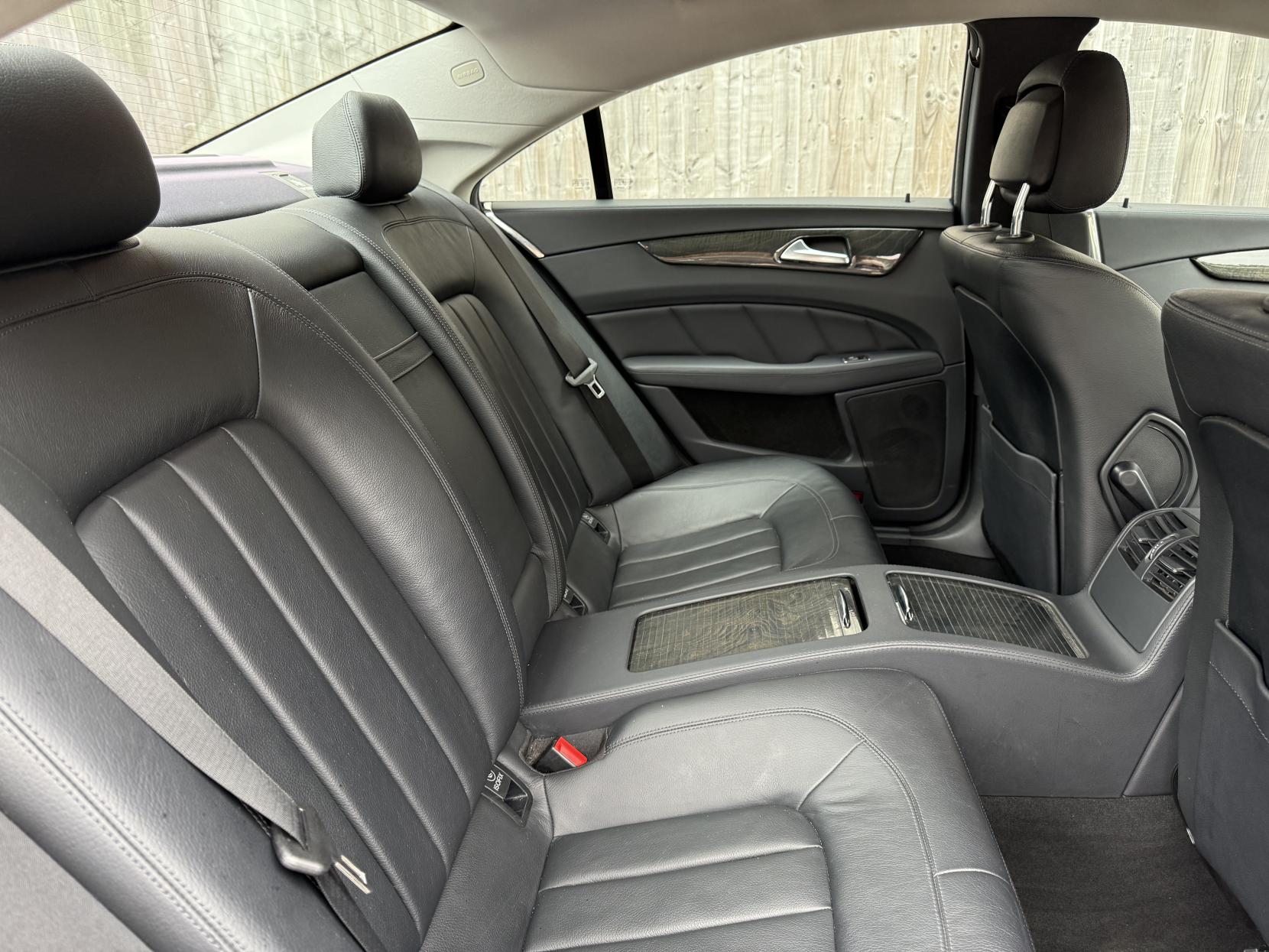Mercedes-Benz CLS 2.1 CLS250 CDI Coupe 4dr Diesel G-Tronic+ Euro 5 (s/s) (204 ps)