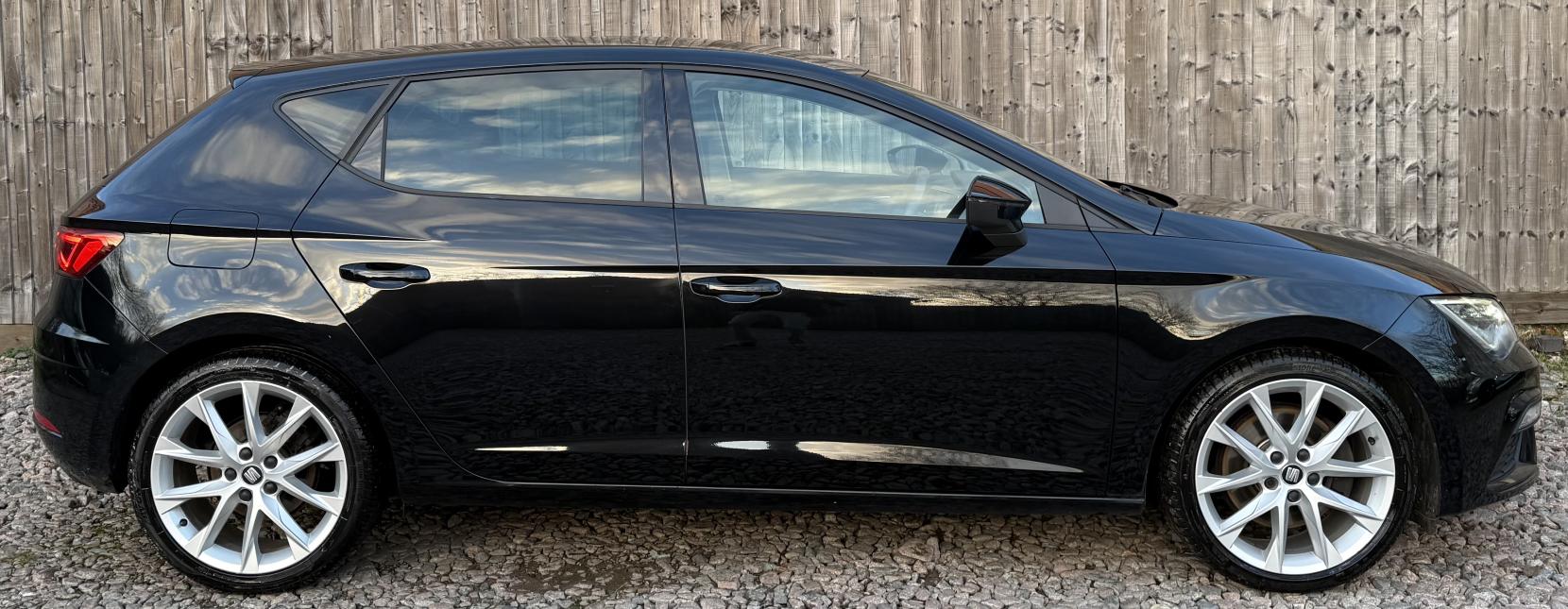 SEAT Leon 1.5 TSI EVO FR Sport Hatchback 5dr Petrol Manual Euro 6 (s/s) (150 ps)