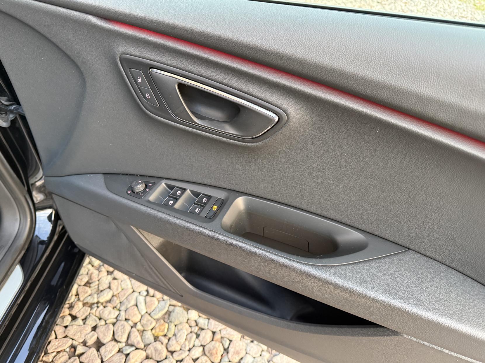 SEAT Leon 1.5 TSI EVO FR Sport Hatchback 5dr Petrol Manual Euro 6 (s/s) (150 ps)