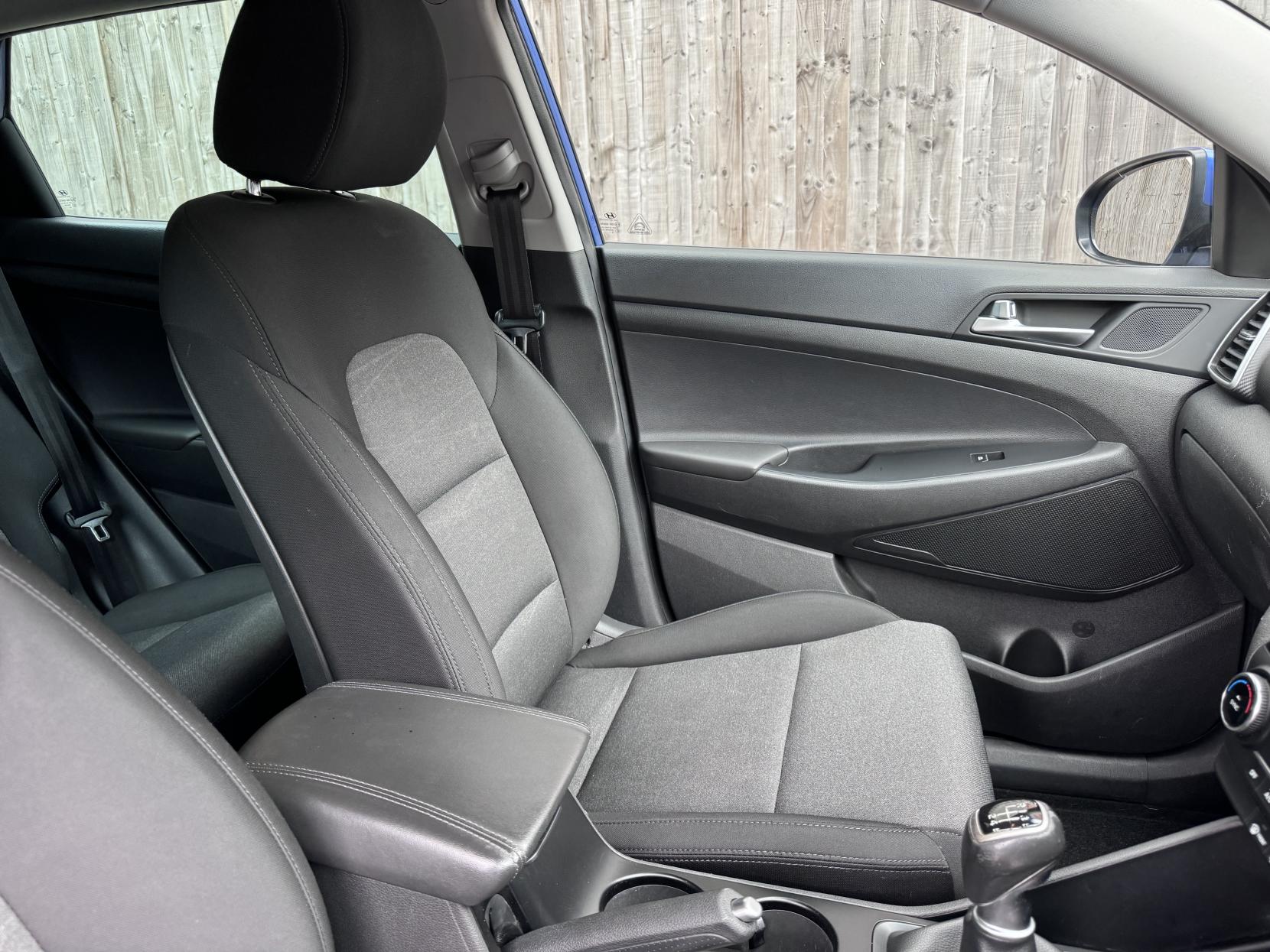 Hyundai TUCSON 1.6 GDi SE Nav SUV 5dr Petrol Manual Euro 6 (s/s) (132 ps)