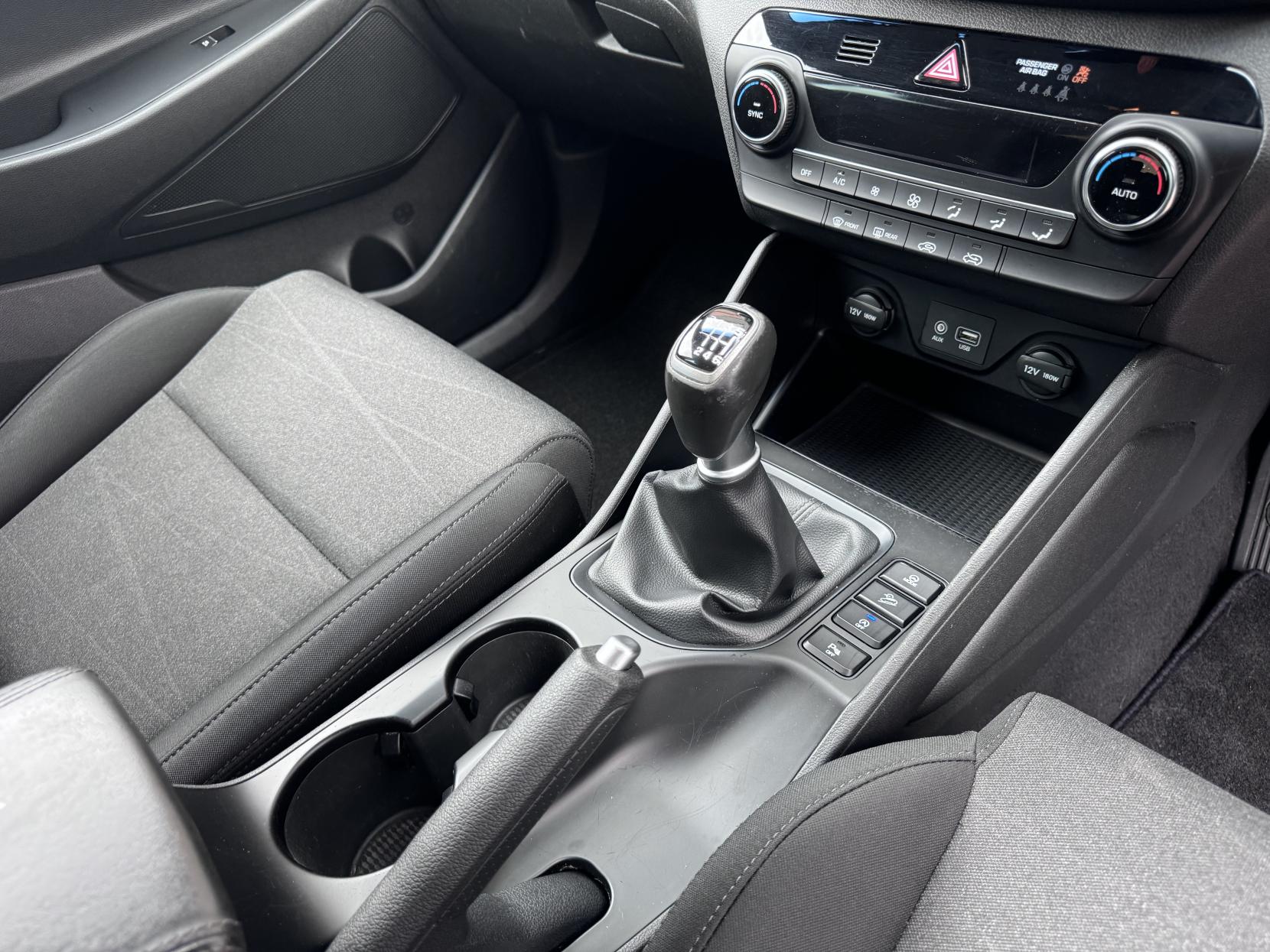 Hyundai TUCSON 1.6 GDi SE Nav SUV 5dr Petrol Manual Euro 6 (s/s) (132 ps)