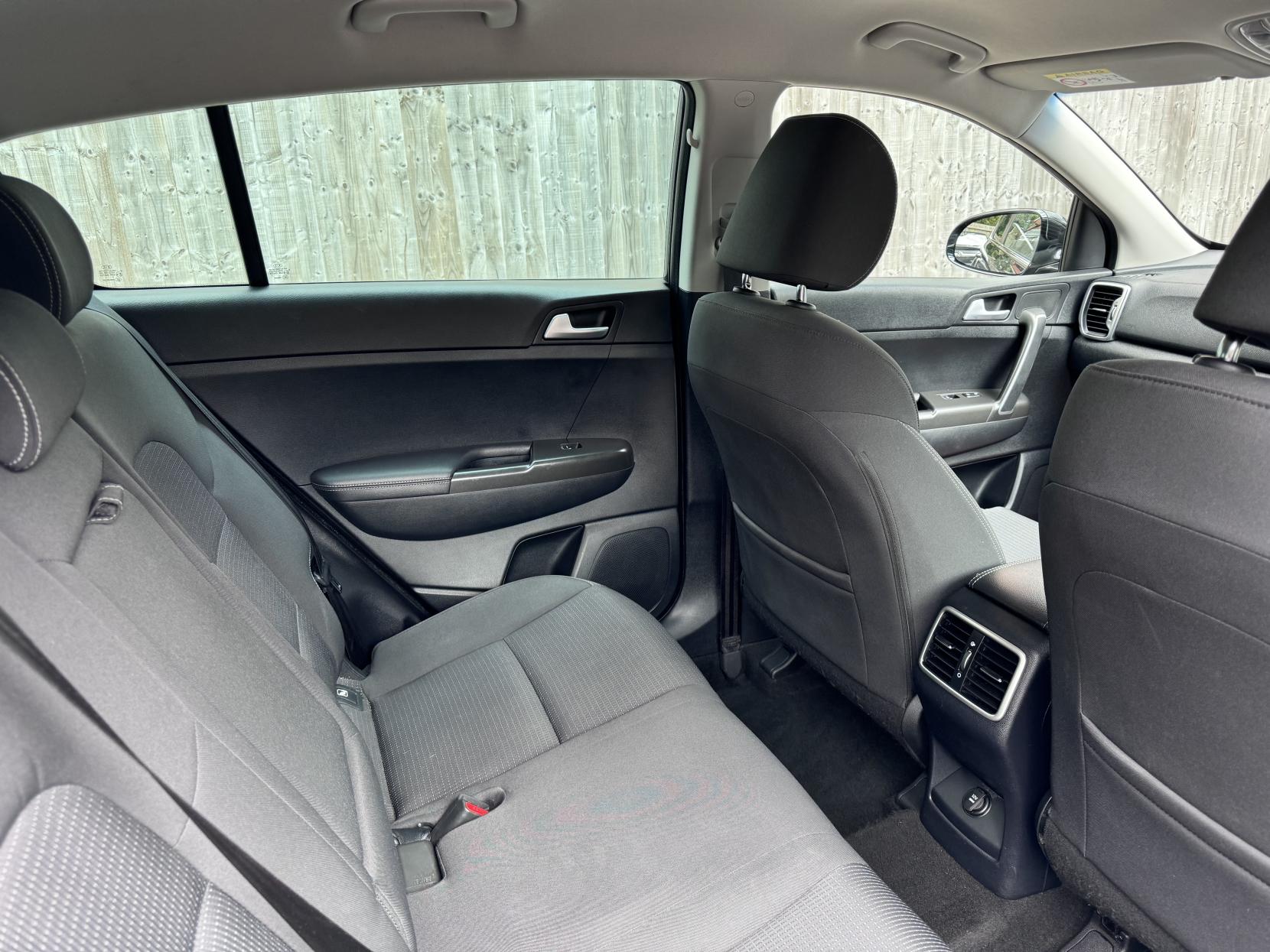 Kia Sportage 1.6 GDi 2 SUV 5dr Petrol Manual Euro 6 (s/s) (130 bhp)