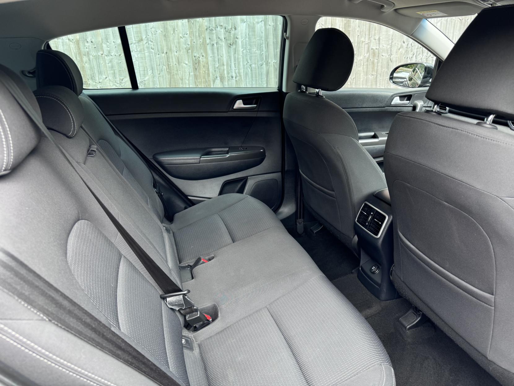 Kia Sportage 1.6 GDi 2 SUV 5dr Petrol Manual Euro 6 (s/s) (130 bhp)