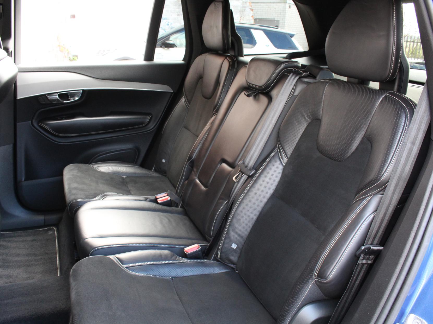 Volvo XC90 2.0 D5 R-Design SUV 5dr Diesel Geartronic 4WD Euro 6 (s/s) (225 ps)