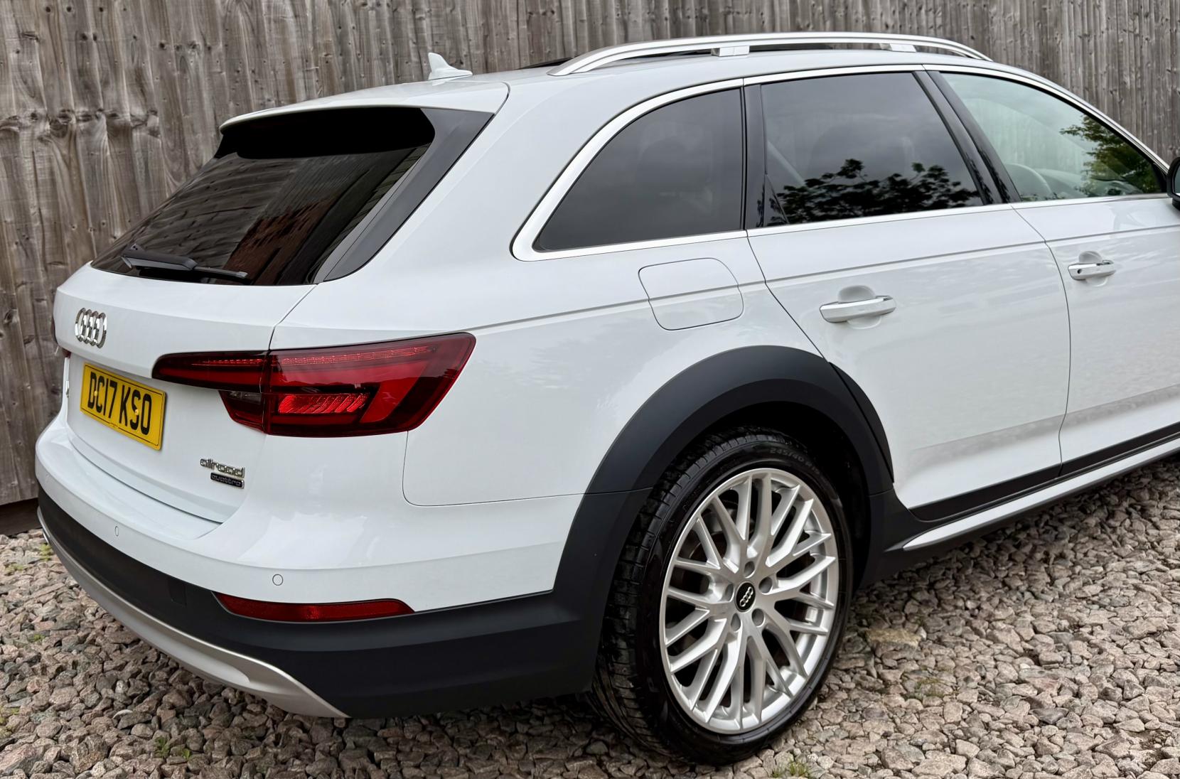 Audi A4 Allroad 3.0 TDI V6 Sport Estate 5dr Diesel Tiptronic quattro Euro 6 (s/s) (272 ps)