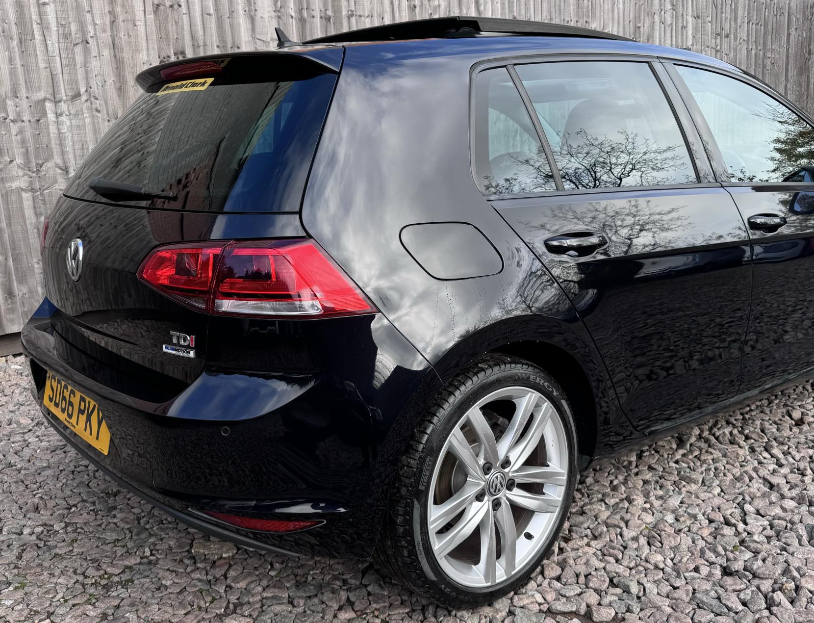 Volkswagen Golf 1.6 TDI BlueMotion Tech GT Edition Hatchback 5dr Diesel Manual Euro 6 (s/s) (110 ps)