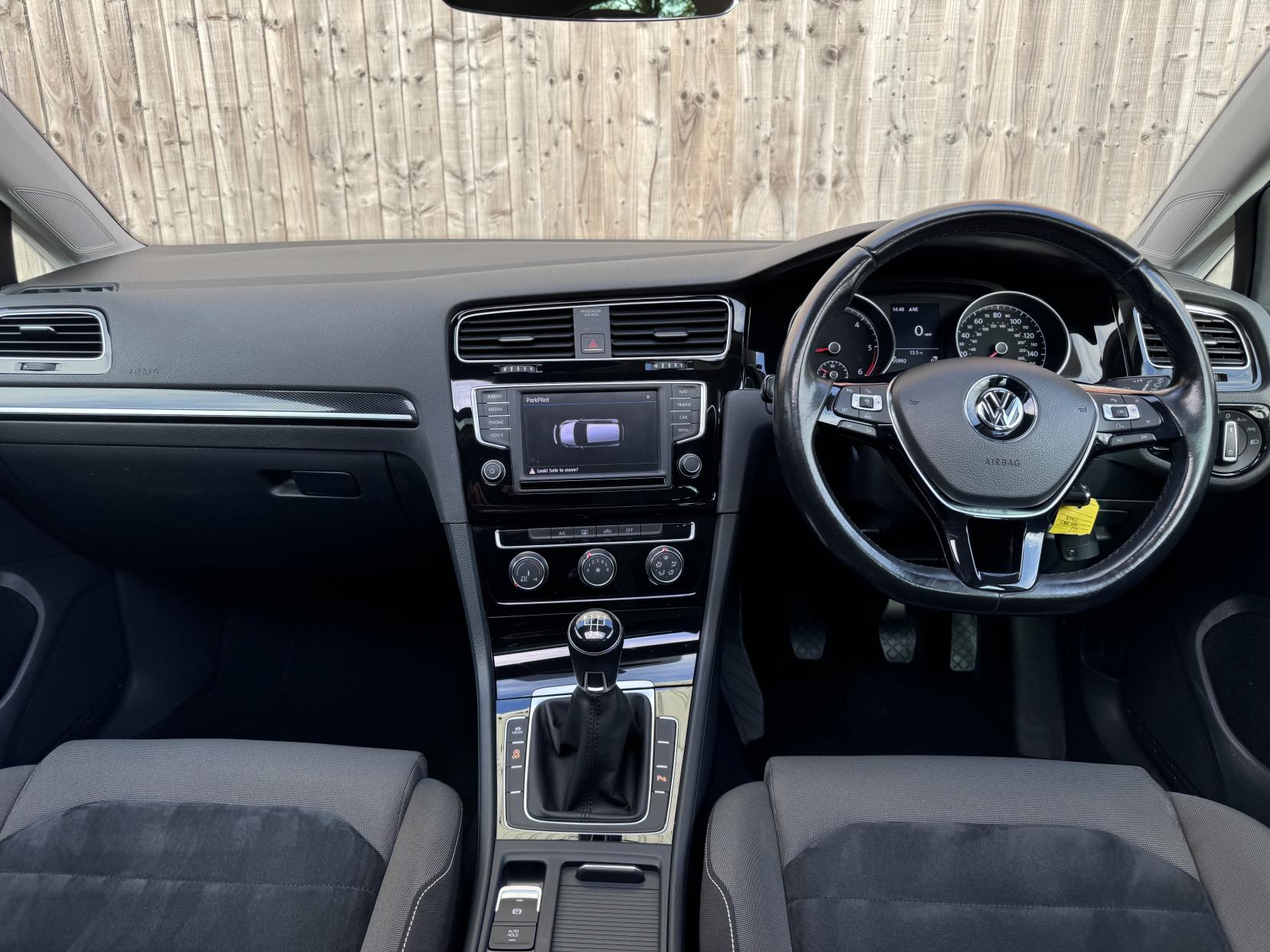 Volkswagen Golf 1.6 TDI BlueMotion Tech GT Edition Hatchback 5dr Diesel Manual Euro 6 (s/s) (110 ps)