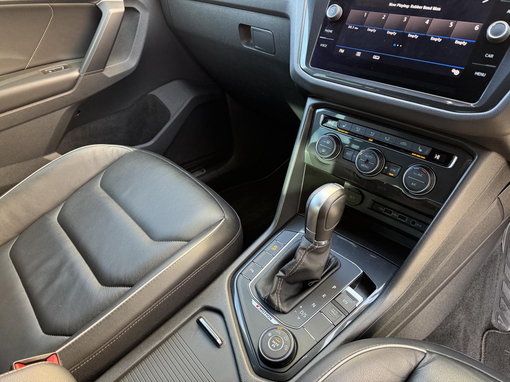 Volkswagen Tiguan 2.0 TDI R-Line SUV 5dr Diesel DSG 4Motion Euro 6 (s/s) (190 ps)