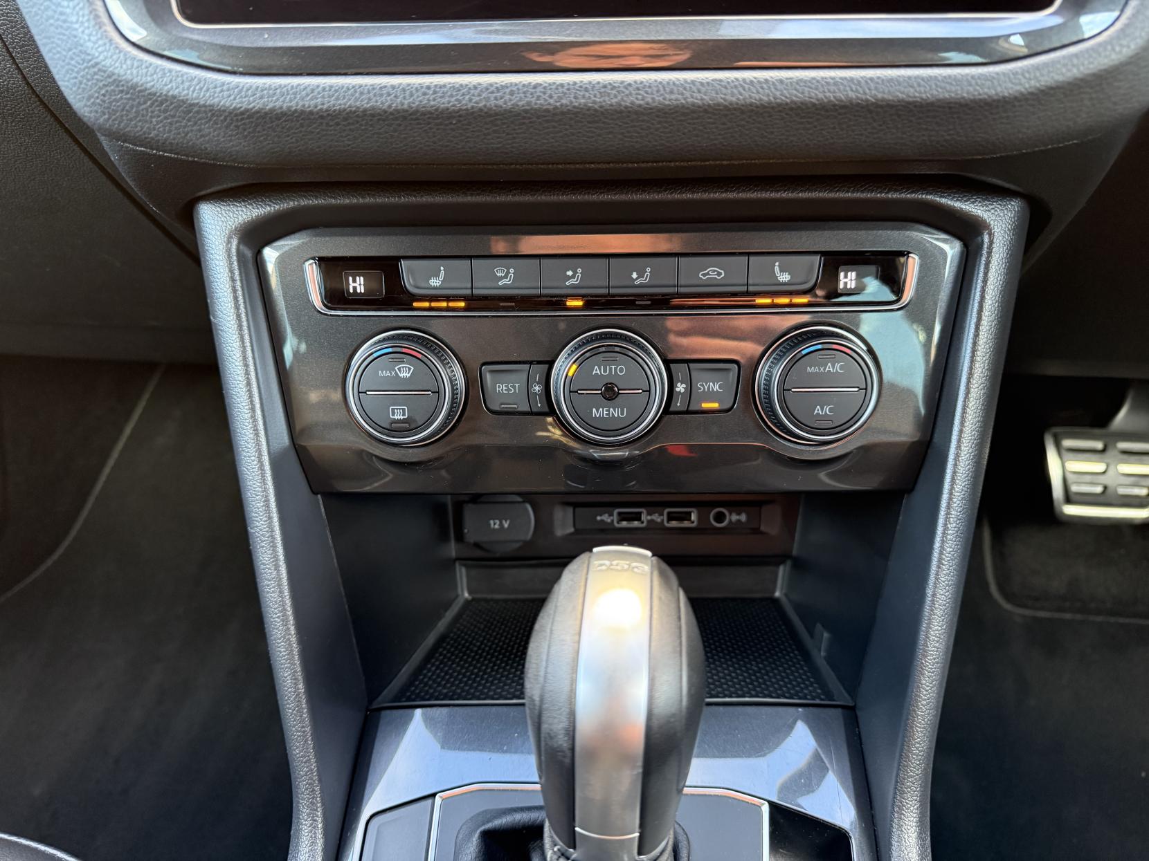 Volkswagen Tiguan 2.0 TDI R-Line SUV 5dr Diesel DSG 4Motion Euro 6 (s/s) (190 ps)