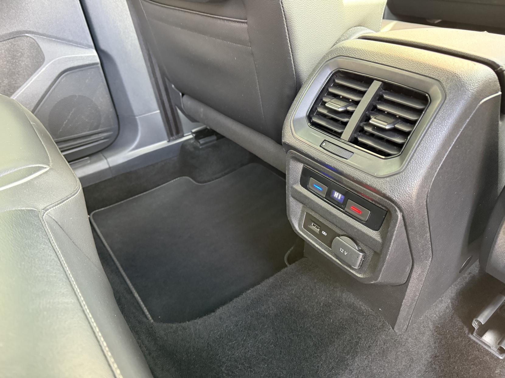 Volkswagen Tiguan 2.0 TDI R-Line SUV 5dr Diesel DSG 4Motion Euro 6 (s/s) (190 ps)