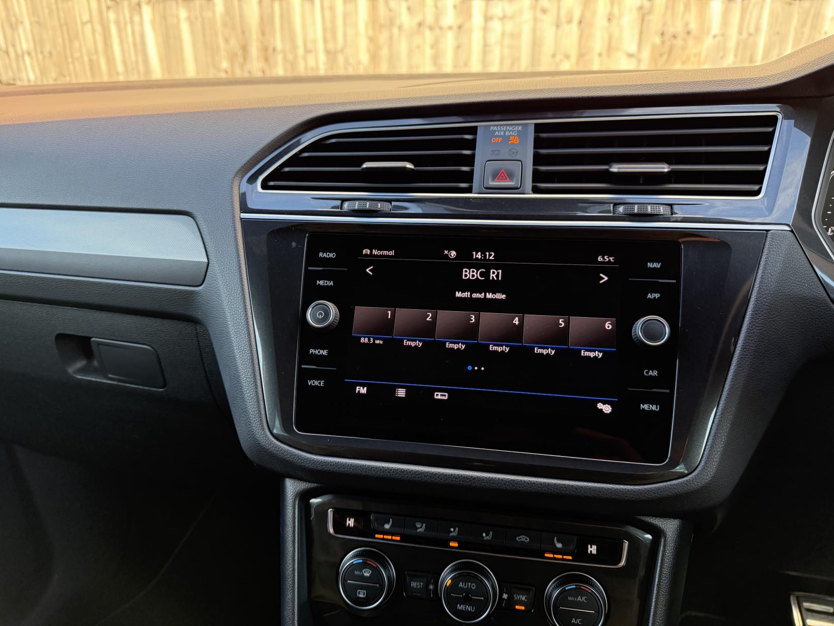 Volkswagen Tiguan 2.0 TDI R-Line SUV 5dr Diesel DSG 4Motion Euro 6 (s/s) (190 ps)