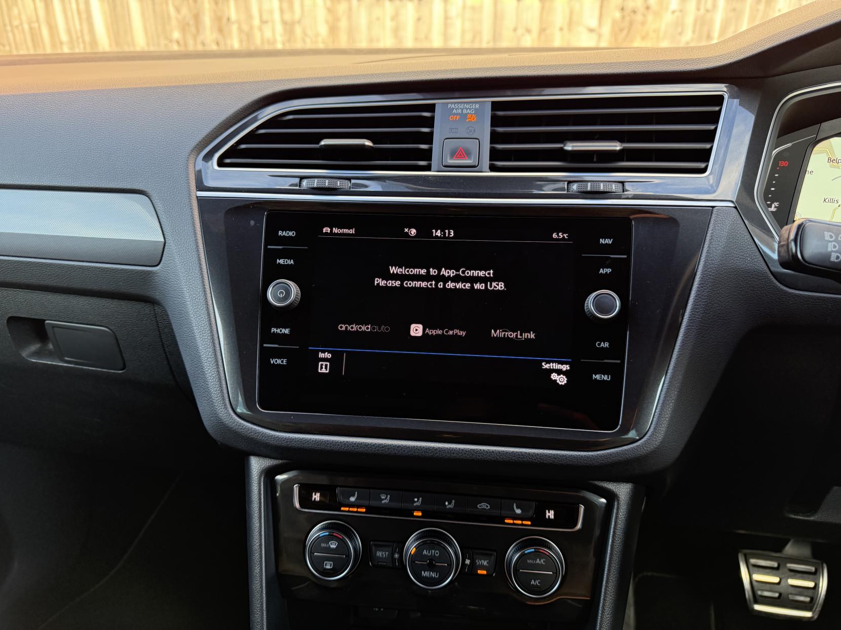 Volkswagen Tiguan 2.0 TDI R-Line SUV 5dr Diesel DSG 4Motion Euro 6 (s/s) (190 ps)