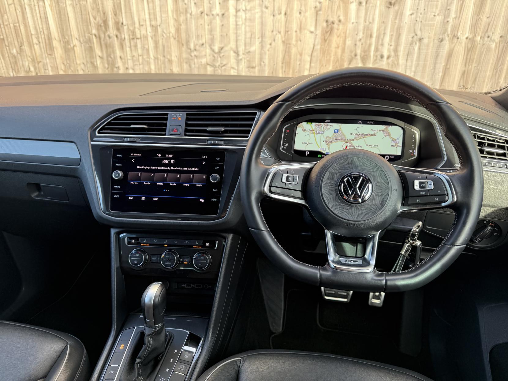 Volkswagen Tiguan 2.0 TDI R-Line SUV 5dr Diesel DSG 4Motion Euro 6 (s/s) (190 ps)