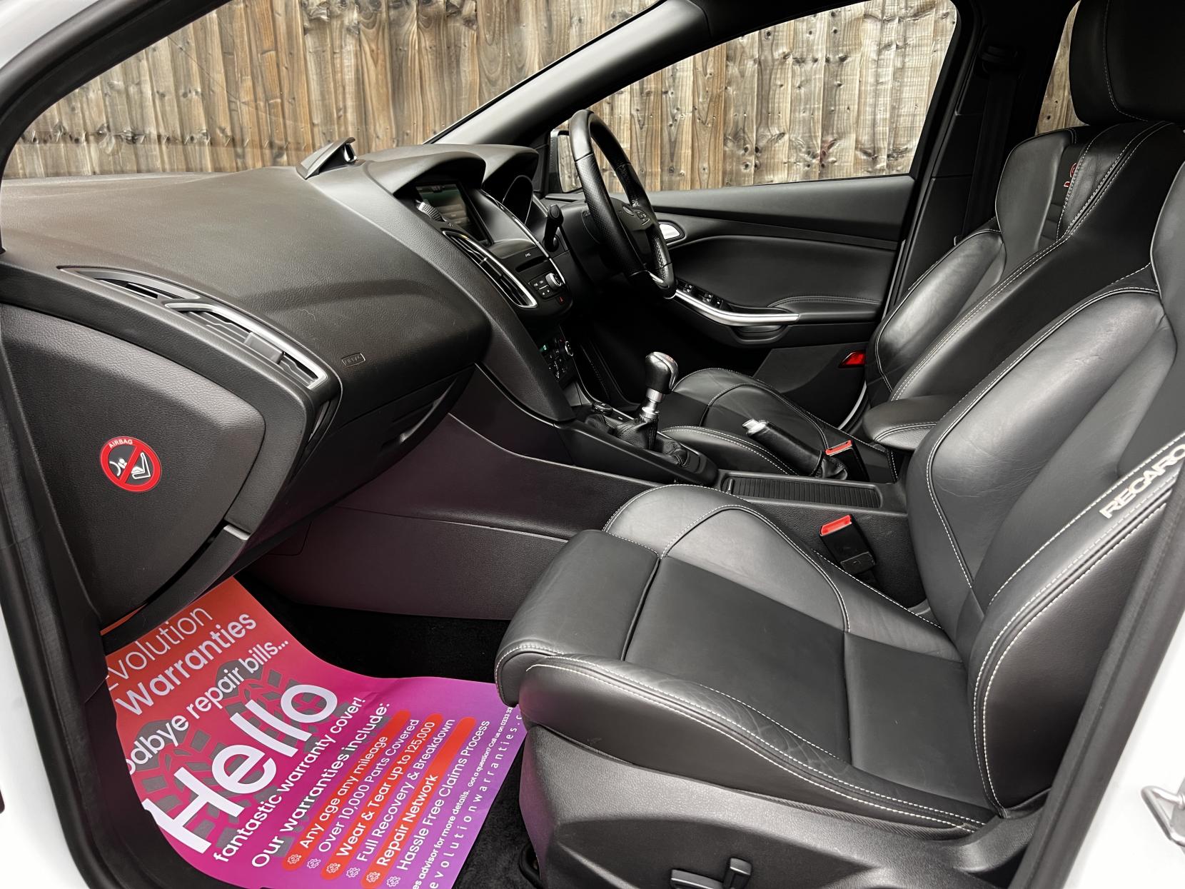 Ford Focus 2.0T EcoBoost ST-3 Hatchback 5dr Petrol Manual Euro 6 (s/s) (250 ps)