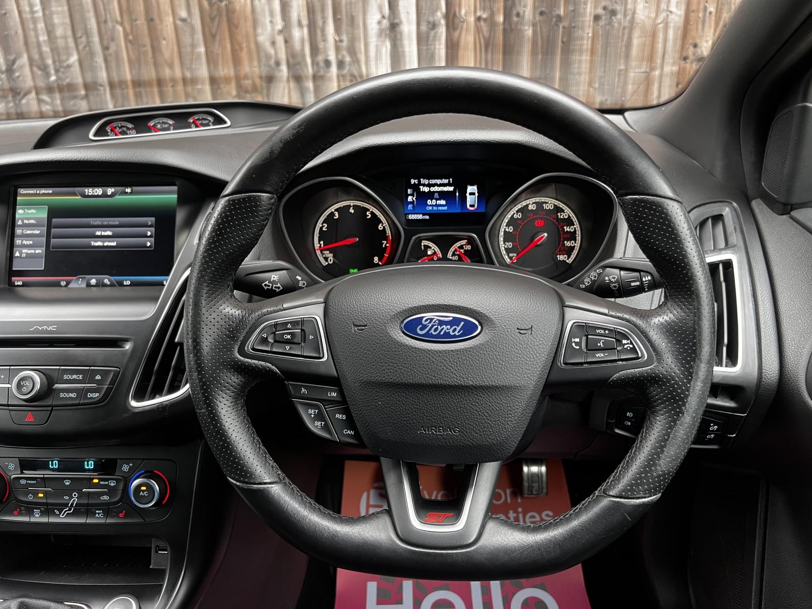 Ford Focus 2.0T EcoBoost ST-3 Hatchback 5dr Petrol Manual Euro 6 (s/s) (250 ps)