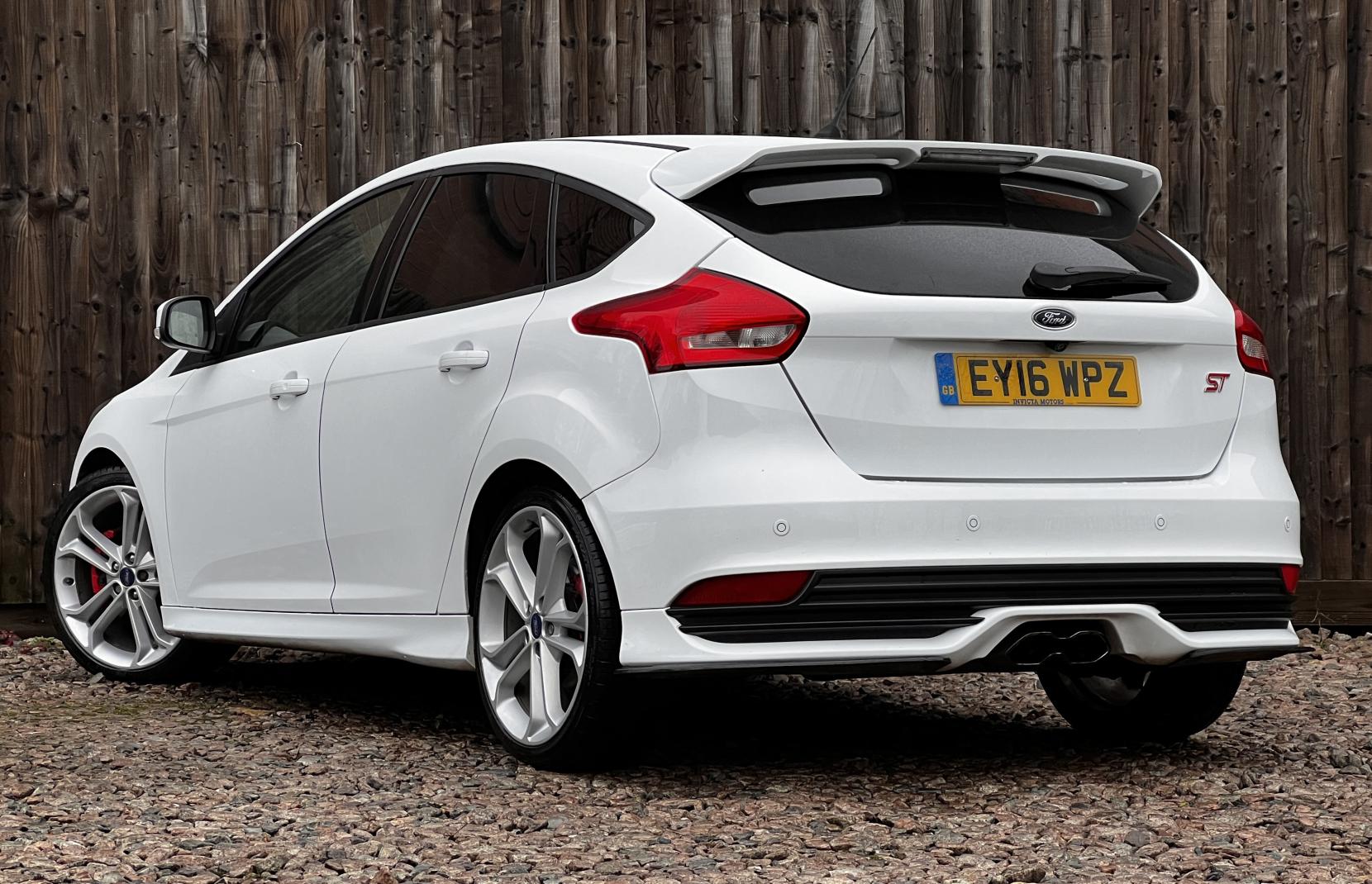 Ford Focus 2.0T EcoBoost ST-3 Hatchback 5dr Petrol Manual Euro 6 (s/s) (250 ps)