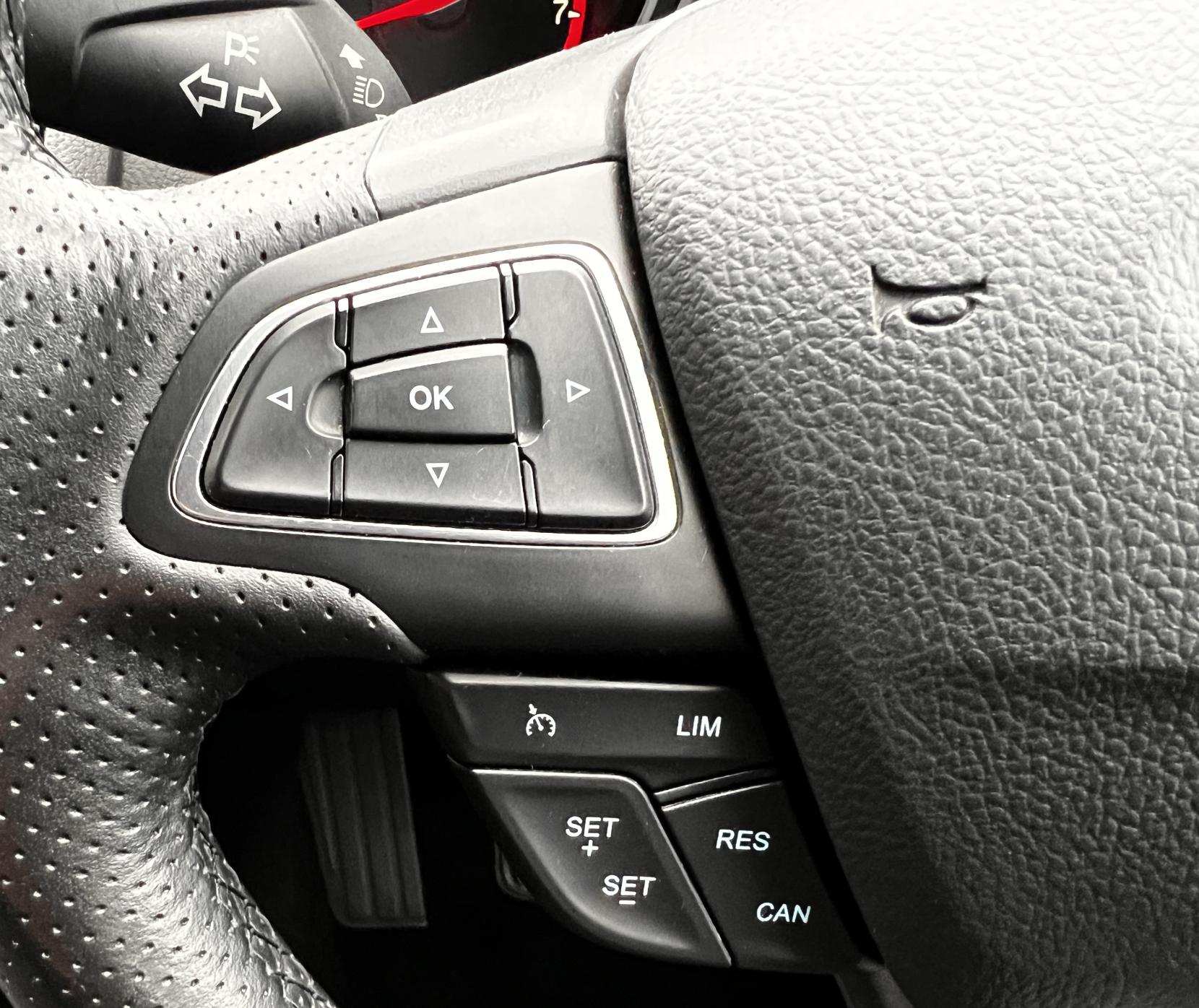 Ford Focus 2.0T EcoBoost ST-3 Hatchback 5dr Petrol Manual Euro 6 (s/s) (250 ps)