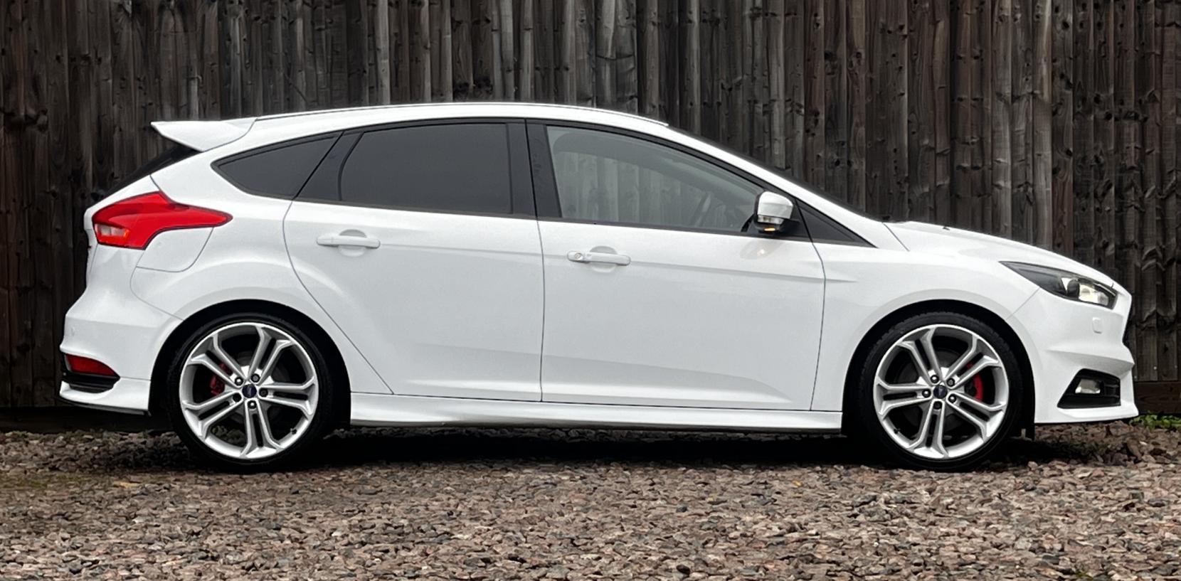 Ford Focus 2.0T EcoBoost ST-3 Hatchback 5dr Petrol Manual Euro 6 (s/s) (250 ps)