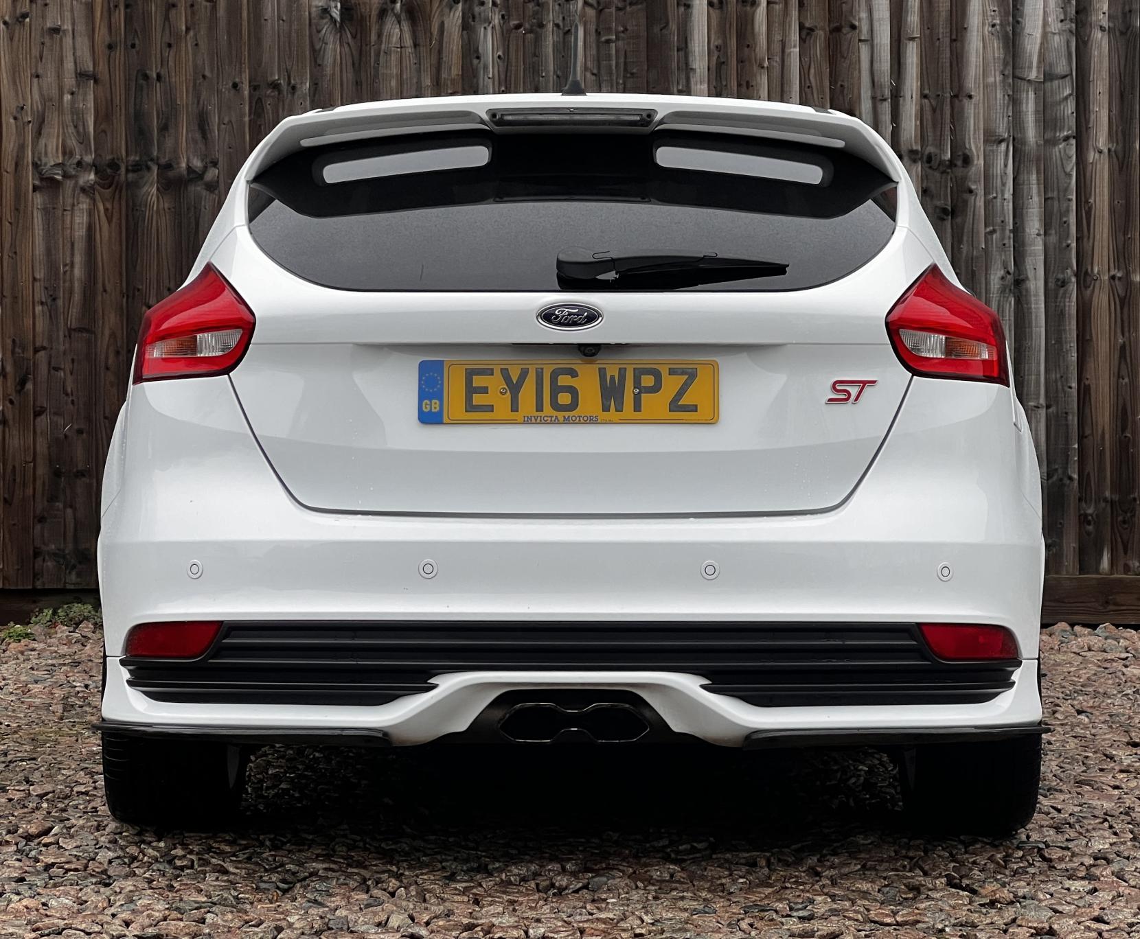 Ford Focus 2.0T EcoBoost ST-3 Hatchback 5dr Petrol Manual Euro 6 (s/s) (250 ps)