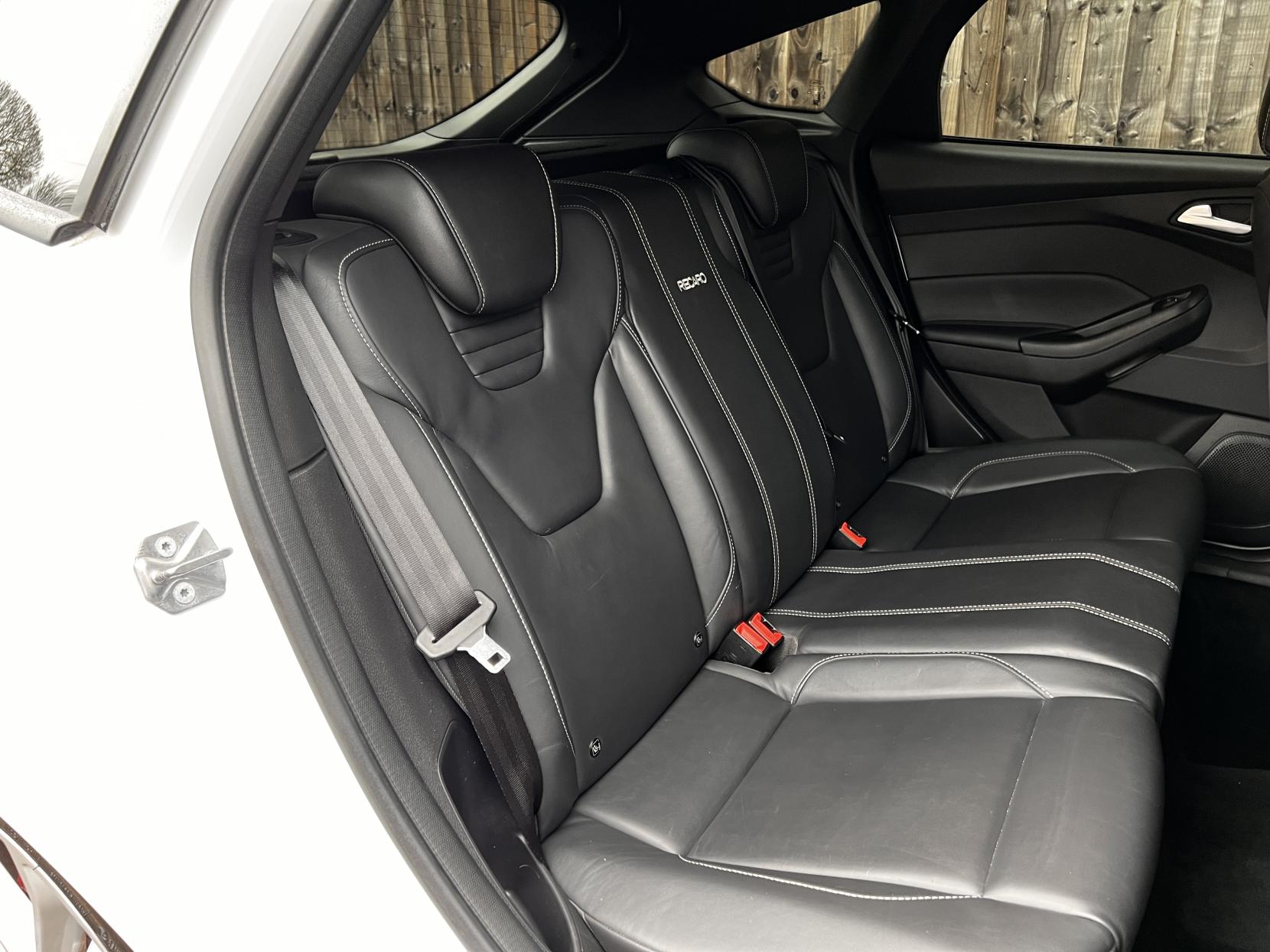 Ford Focus 2.0T EcoBoost ST-3 Hatchback 5dr Petrol Manual Euro 6 (s/s) (250 ps)