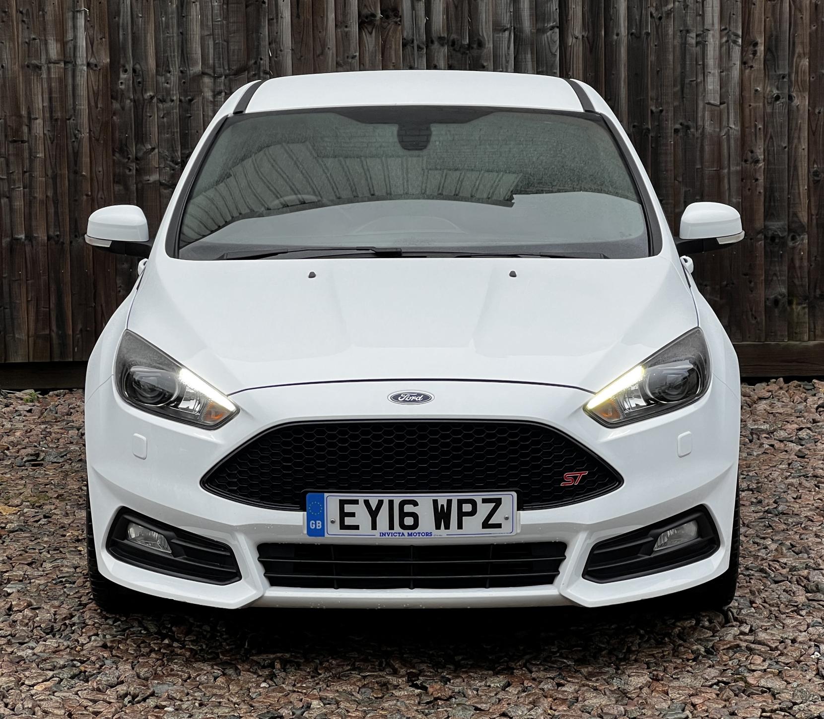 Ford Focus 2.0T EcoBoost ST-3 Hatchback 5dr Petrol Manual Euro 6 (s/s) (250 ps)