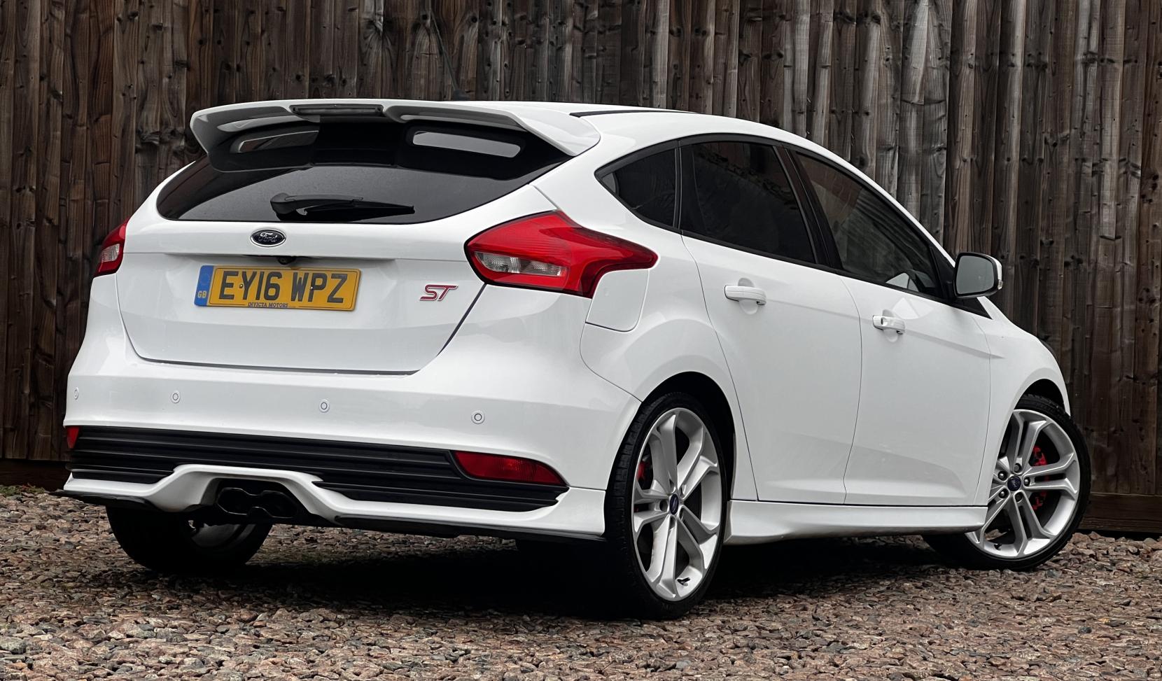 Ford Focus 2.0T EcoBoost ST-3 Hatchback 5dr Petrol Manual Euro 6 (s/s) (250 ps)