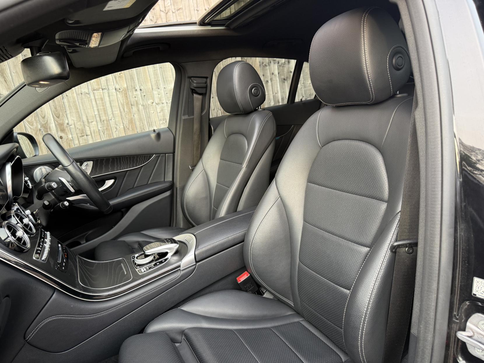 Mercedes-Benz GLC 2.1 GLC250d AMG Line (Premium Plus) Coupe 5dr Diesel G-Tronic+ 4MATIC Euro 6 (s/s) (204 ps)