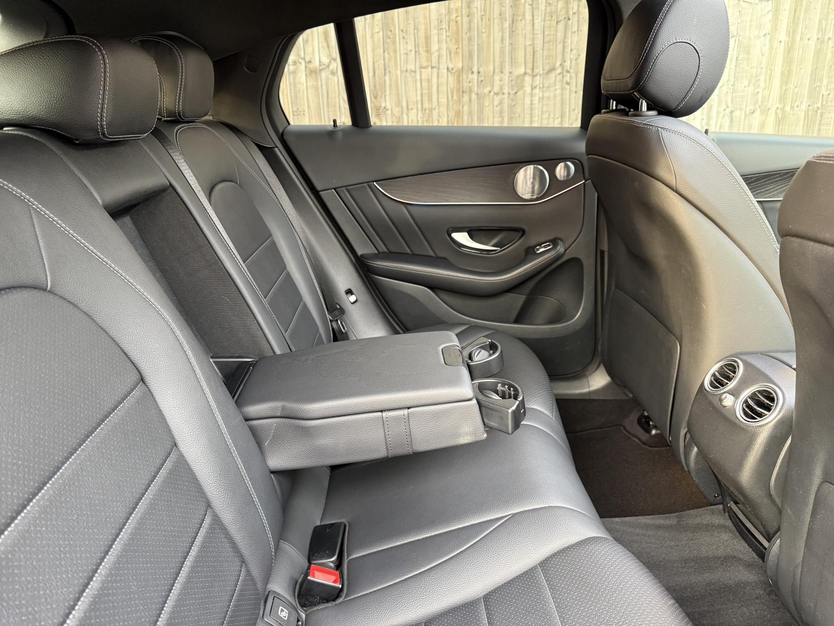 Mercedes-Benz GLC 2.1 GLC250d AMG Line (Premium Plus) Coupe 5dr Diesel G-Tronic+ 4MATIC Euro 6 (s/s) (204 ps)