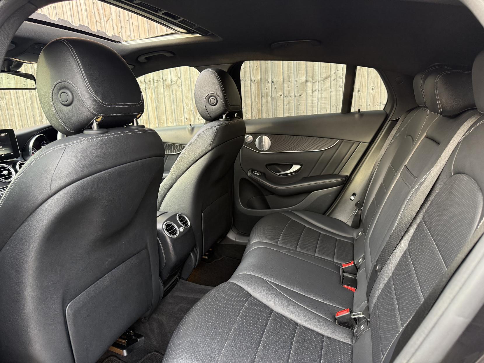 Mercedes-Benz GLC 2.1 GLC250d AMG Line (Premium Plus) Coupe 5dr Diesel G-Tronic+ 4MATIC Euro 6 (s/s) (204 ps)